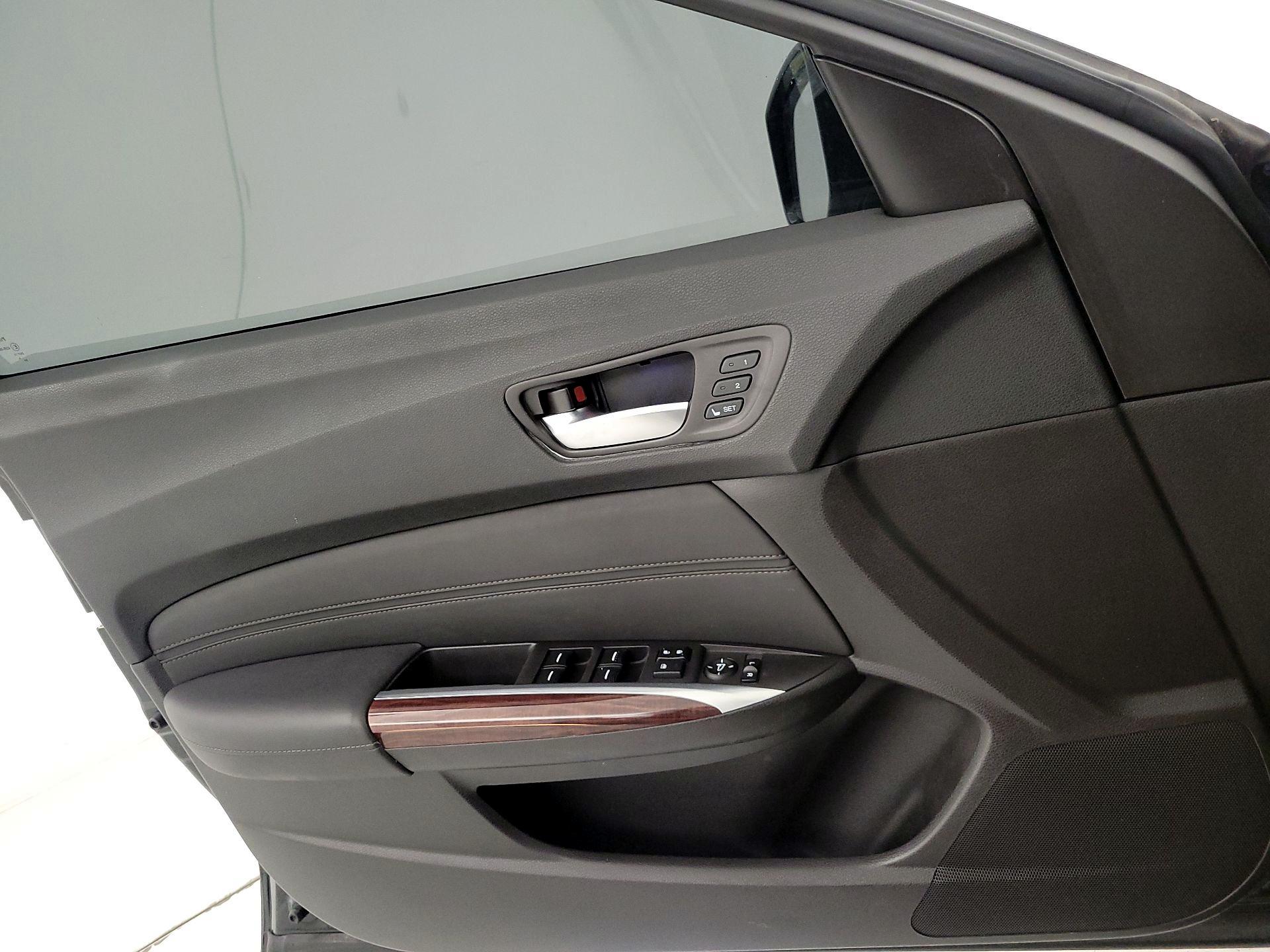 Thumbnail: 2016 Acura TLX - 12