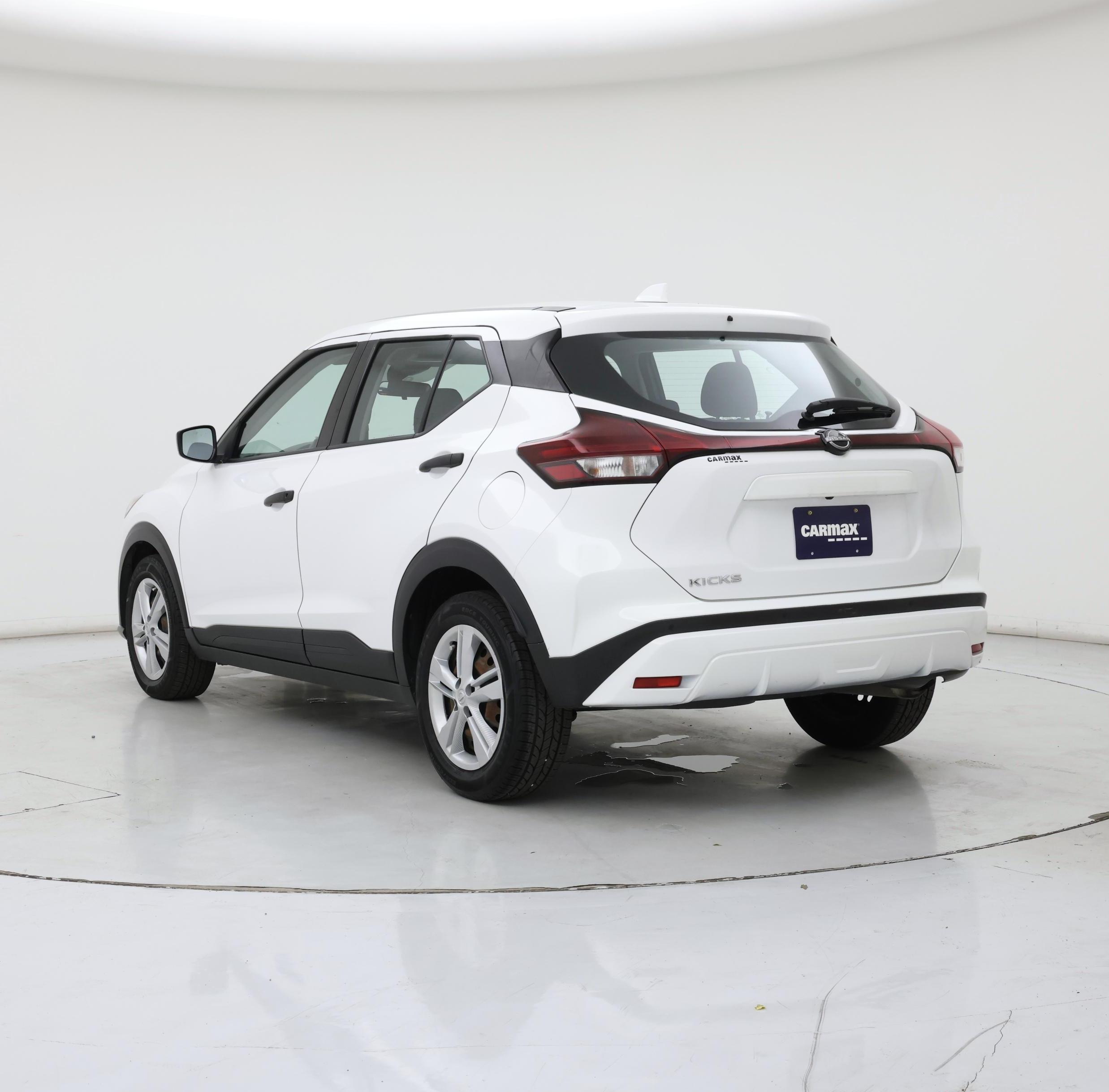 Thumbnail: 2022 Nissan Kicks - 2