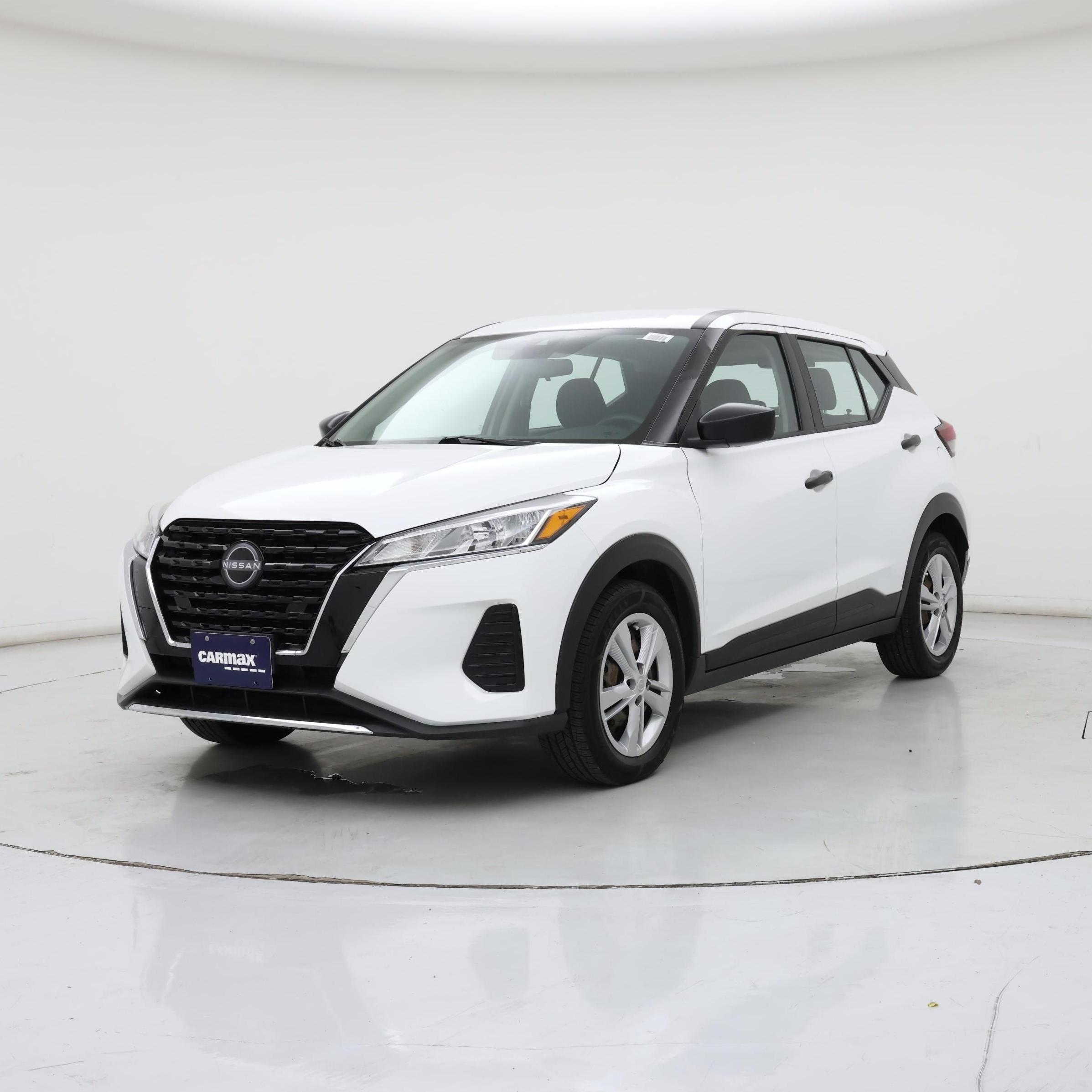 Thumbnail: 2022 Nissan Kicks - 4