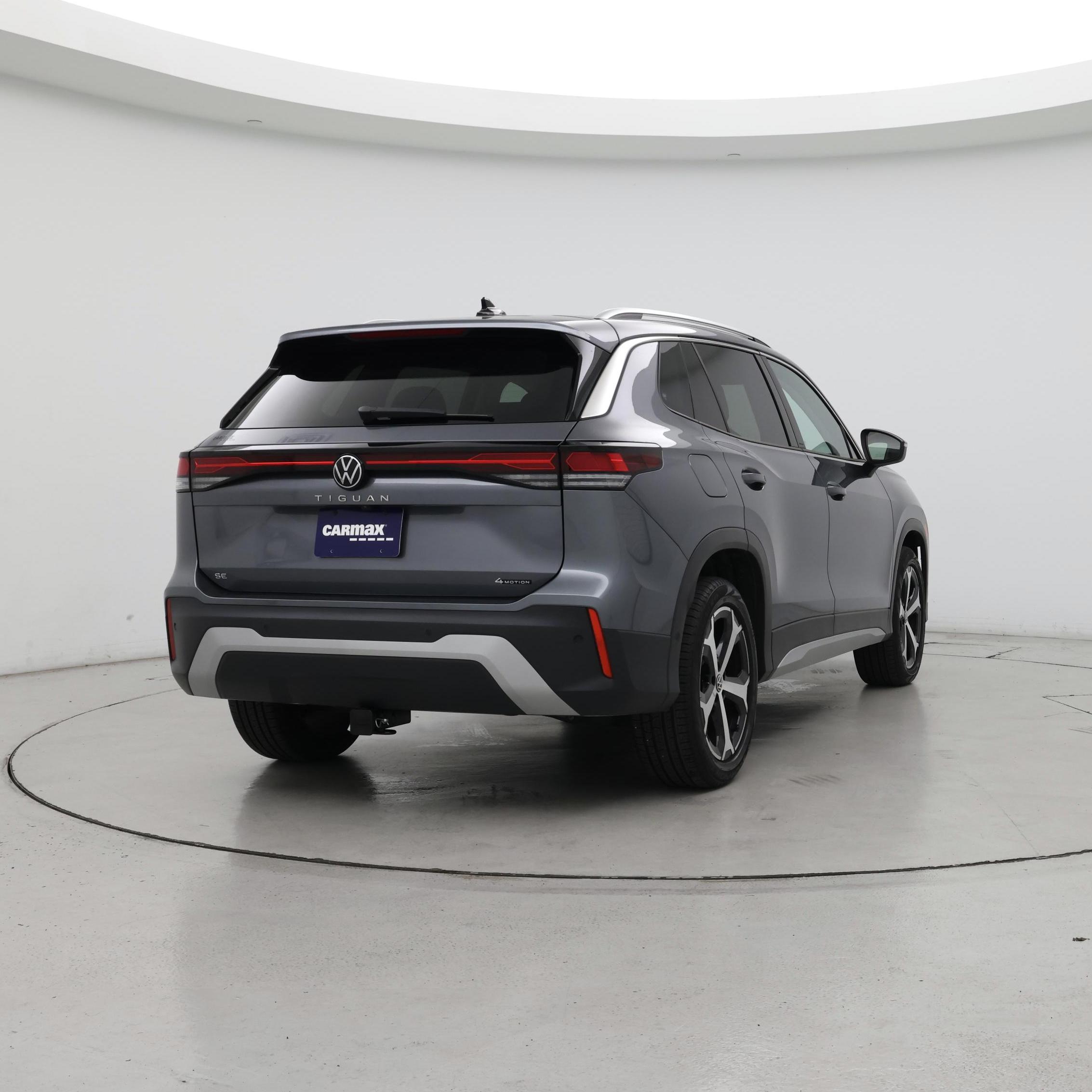 Thumbnail: 2025 Volkswagen Tiguan - 8