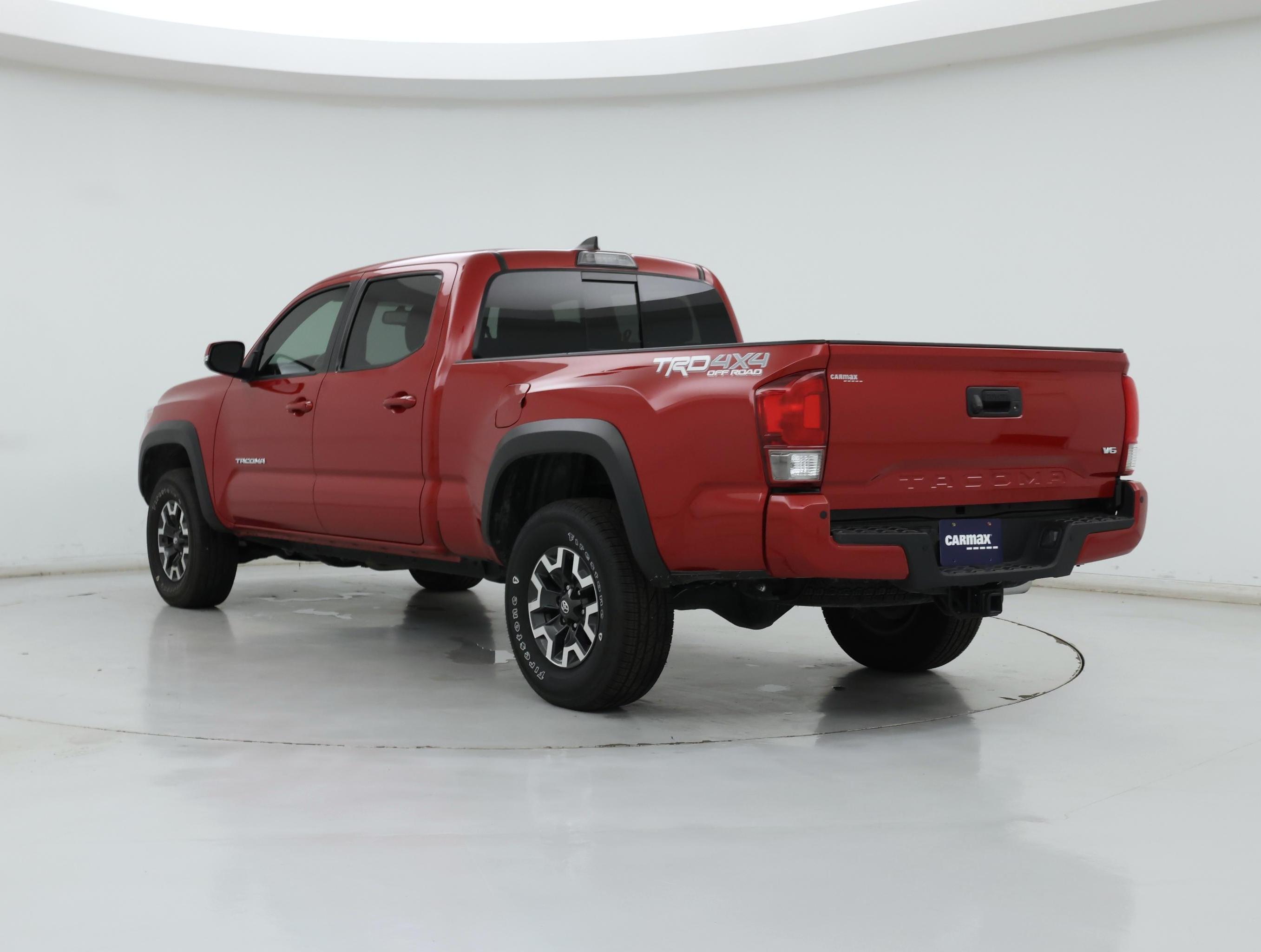 Thumbnail: 2017 Toyota Tacoma - 2