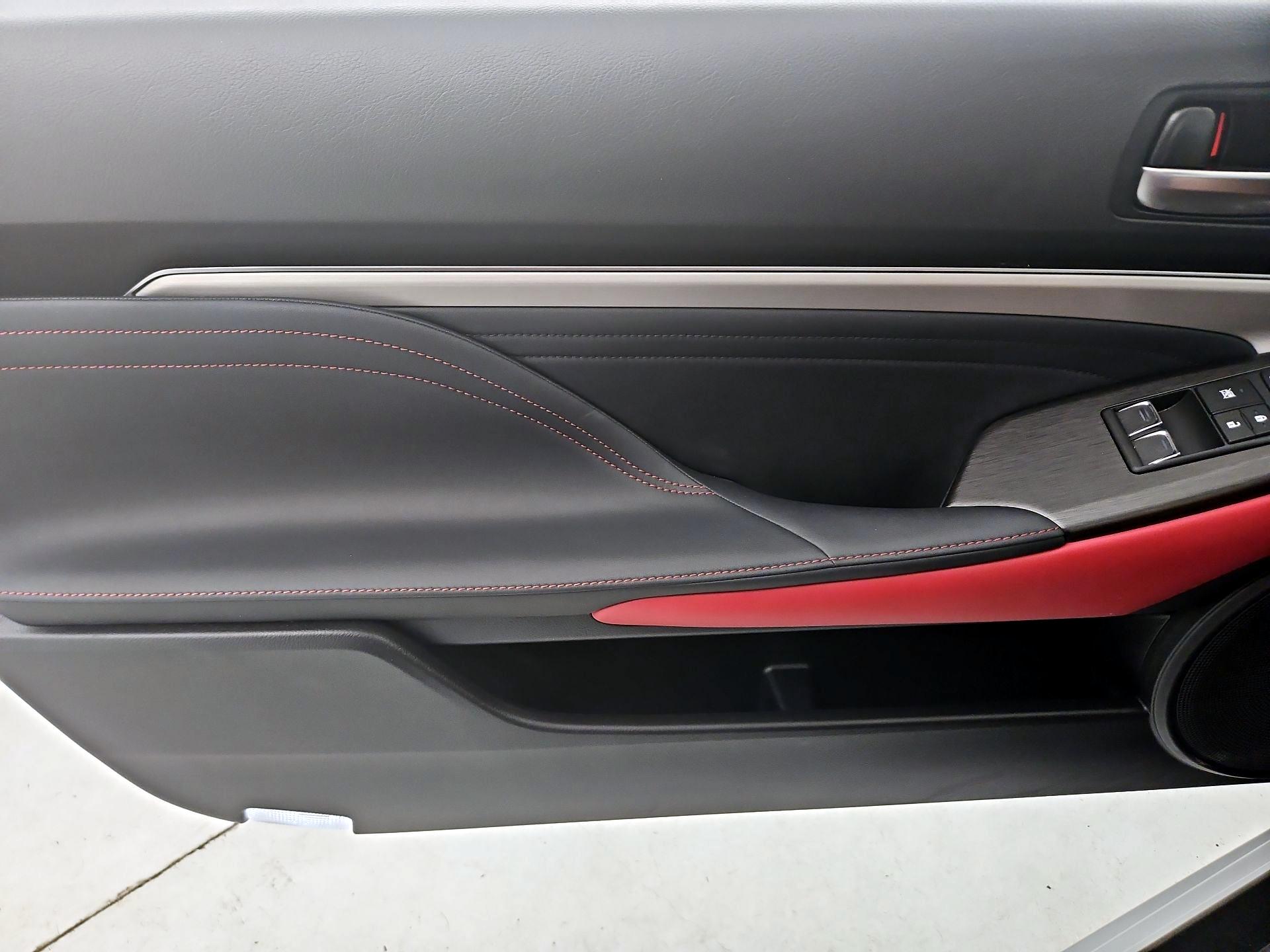 Thumbnail: 2021 Lexus RC - 12