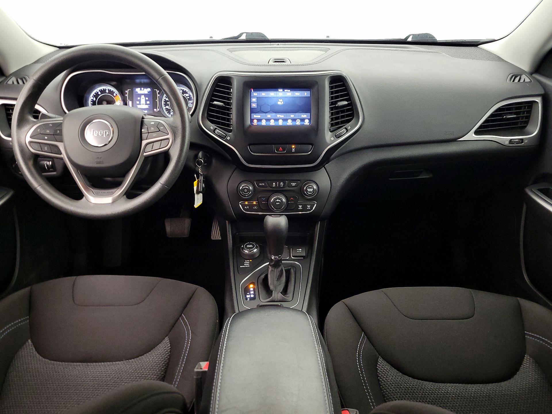 Thumbnail: 2021 Jeep Cherokee - 9