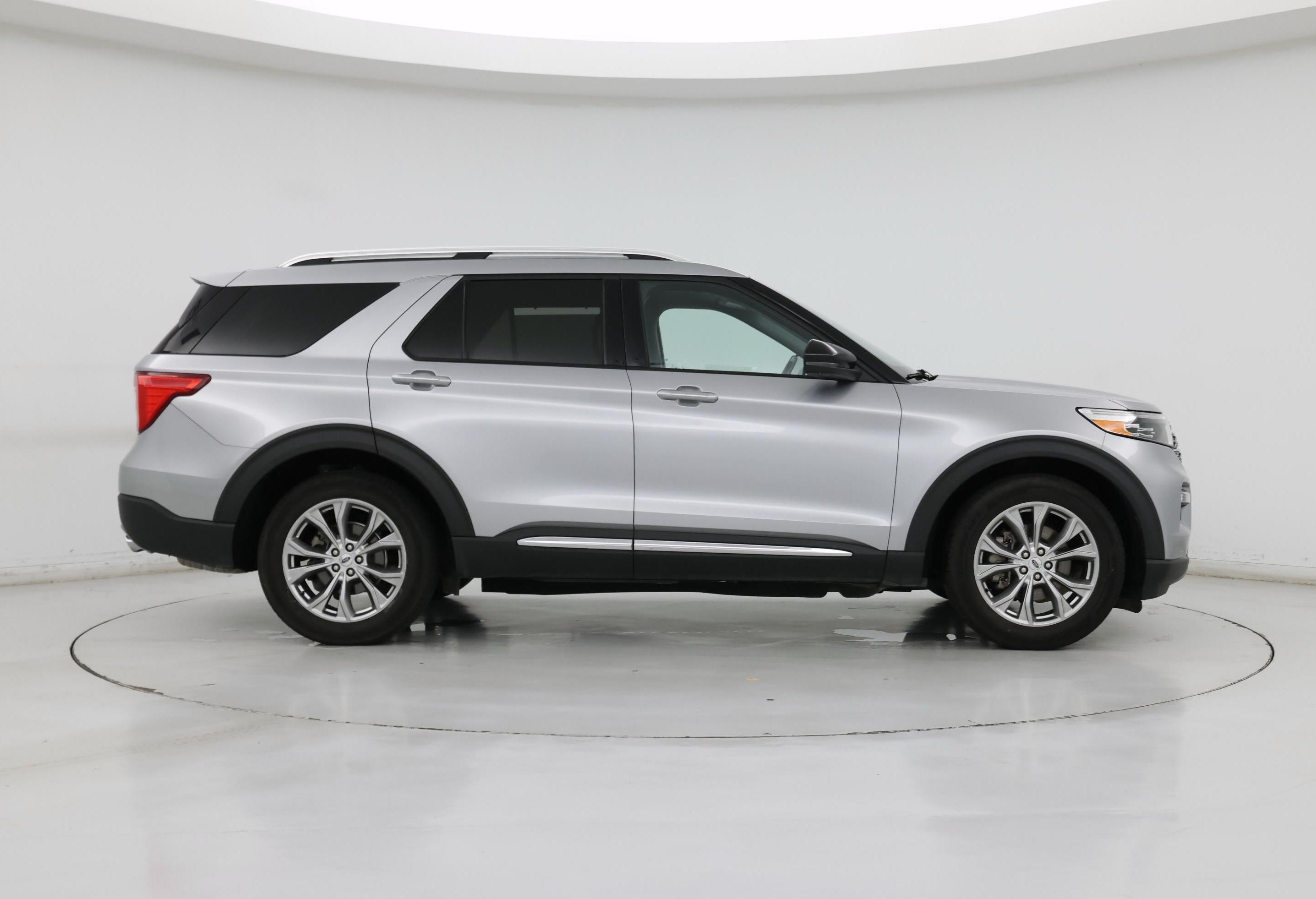 Thumbnail: 2021 Ford Explorer - 7