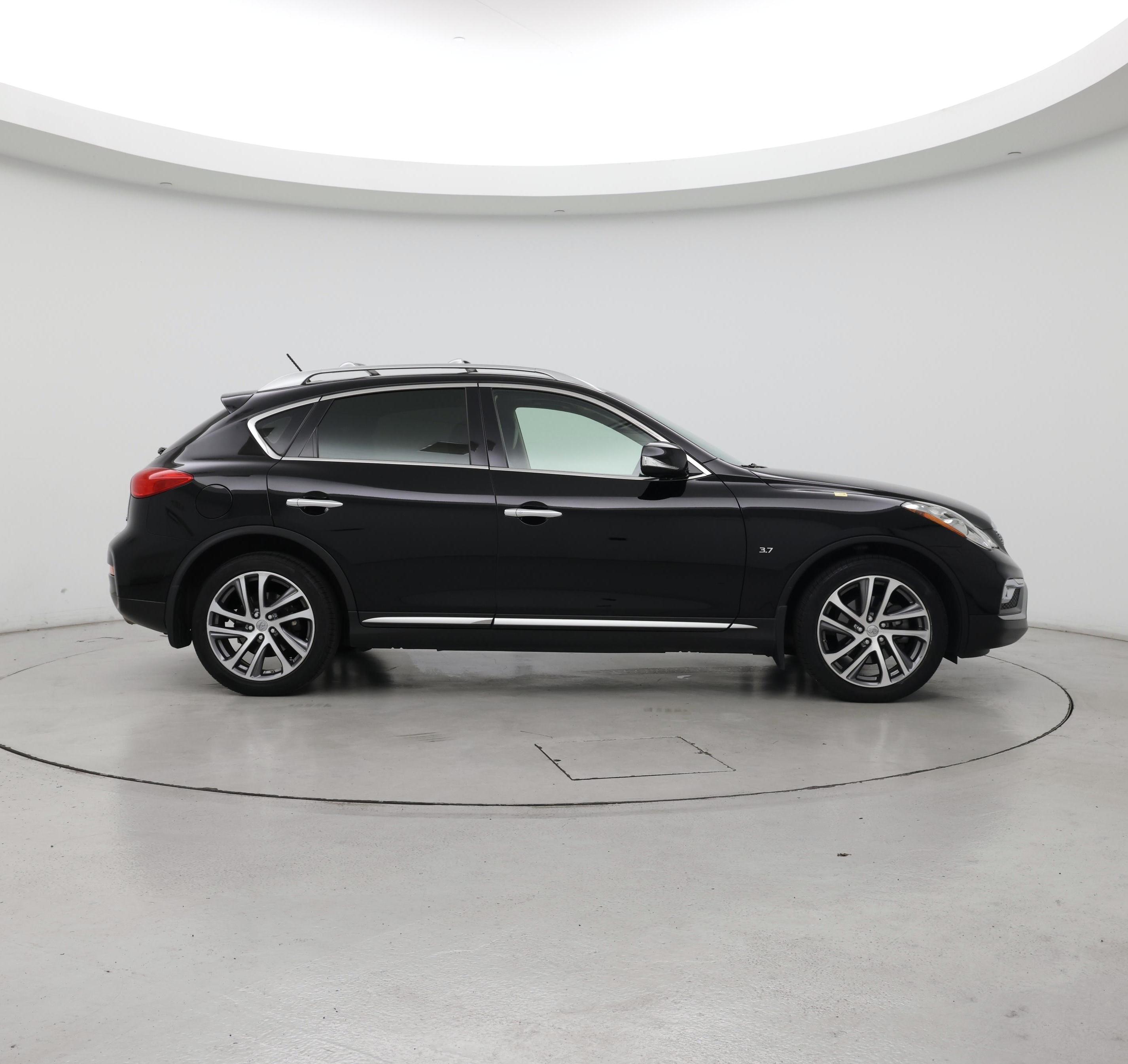 Thumbnail: 2017 INFINITI QX50 - 7