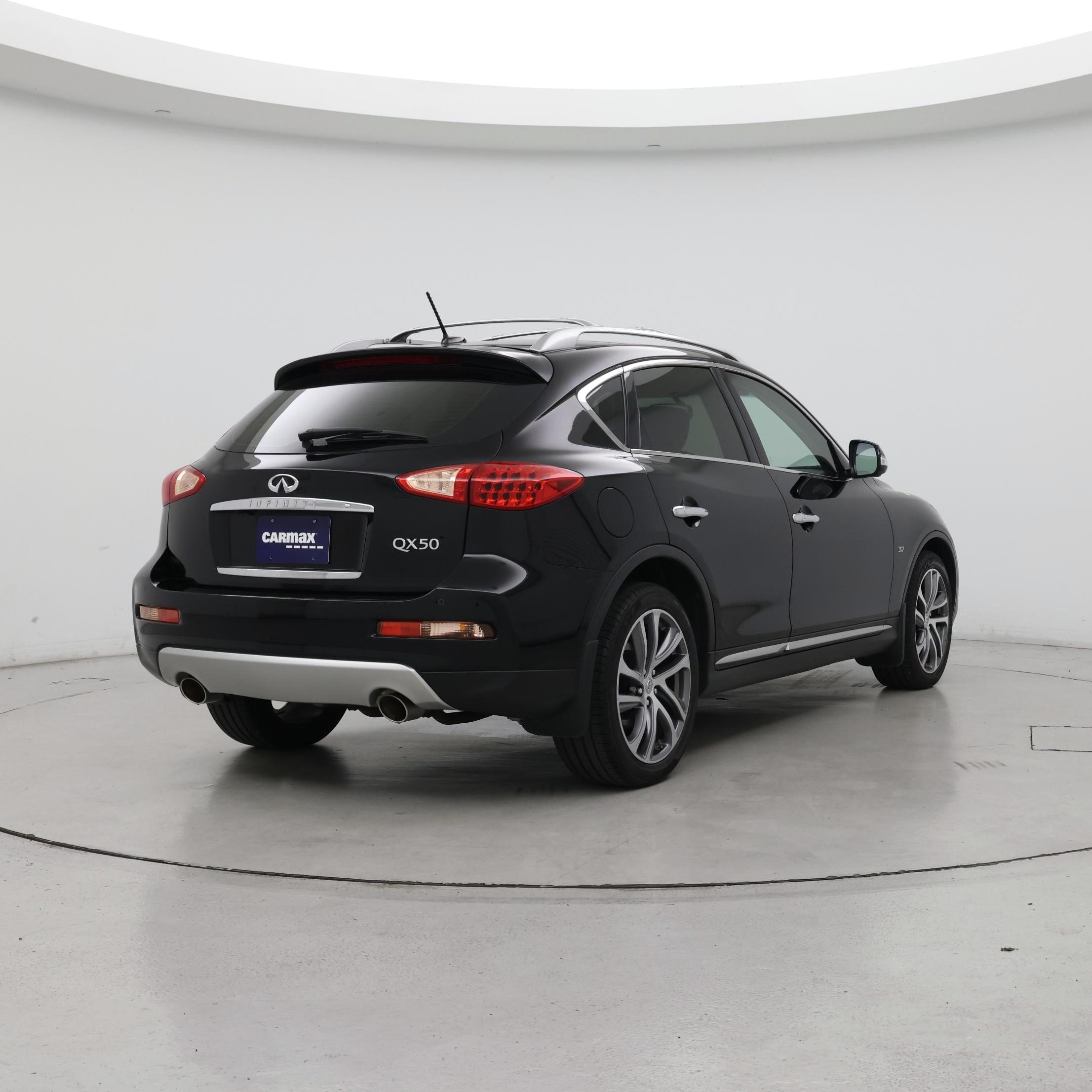 Thumbnail: 2017 INFINITI QX50 - 8