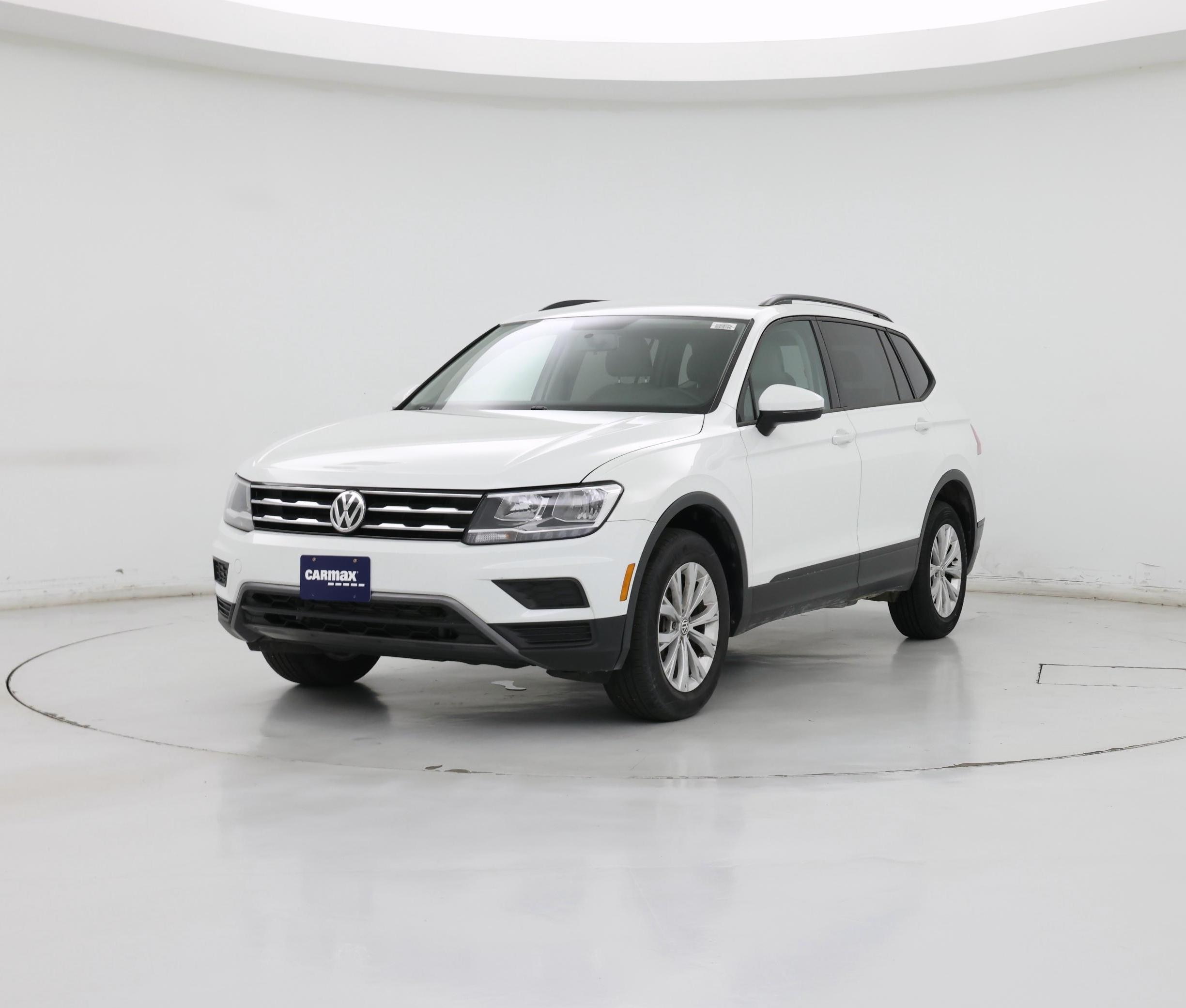 Thumbnail: 2020 Volkswagen Tiguan - 4