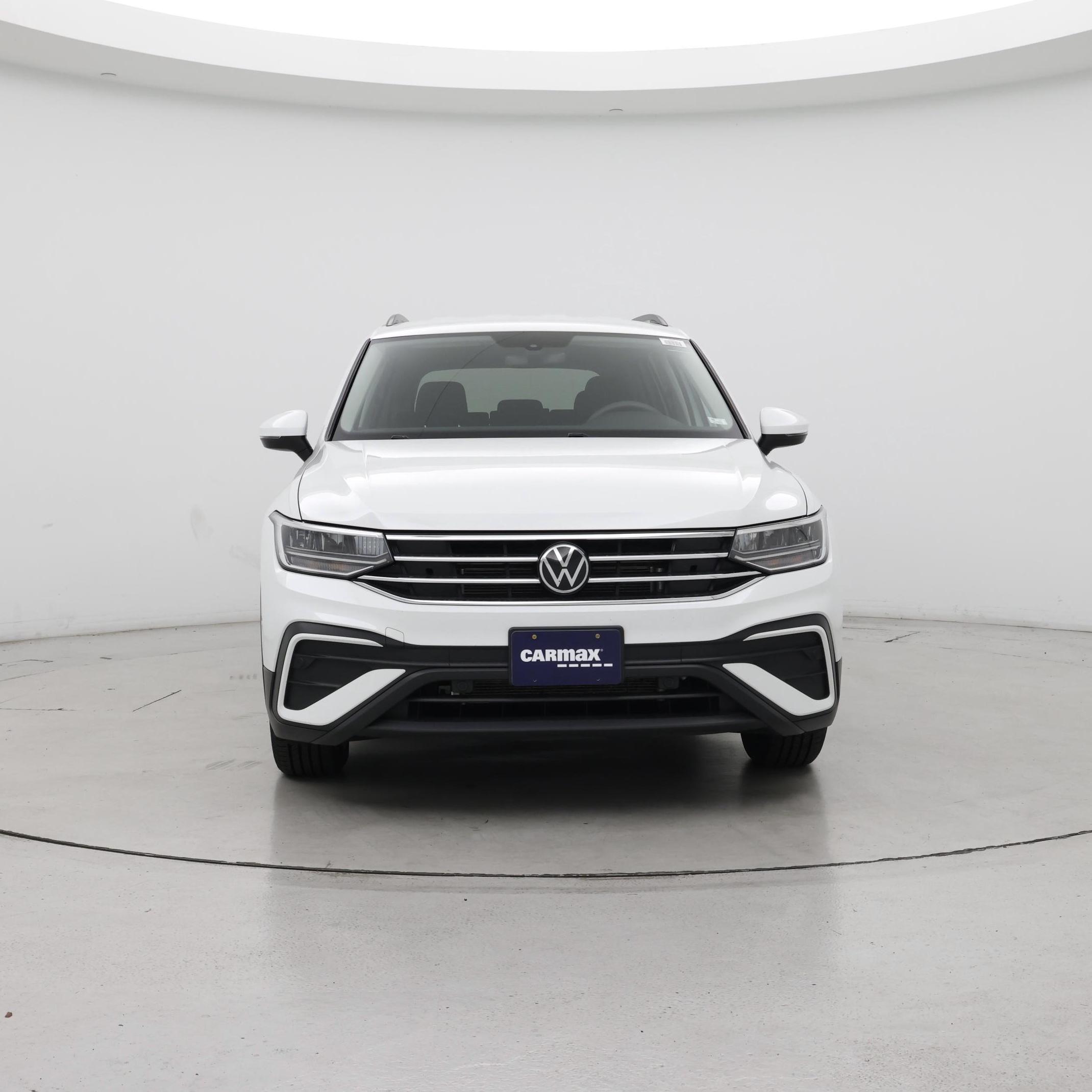 Thumbnail: 2023 Volkswagen Tiguan - 5