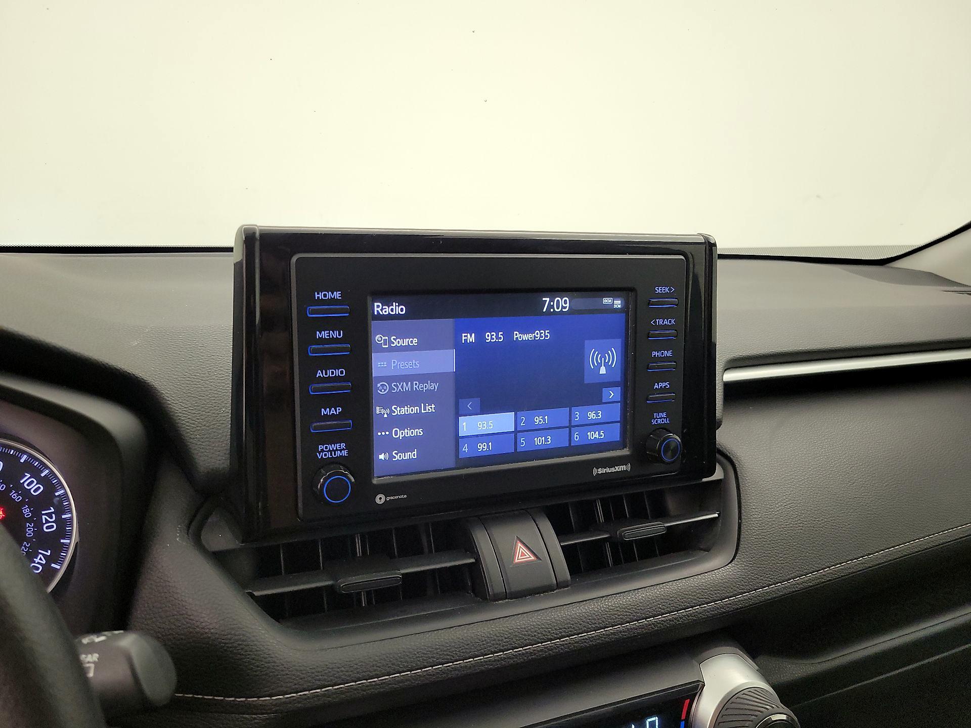 Thumbnail: 2020 Toyota RAV4 - 15