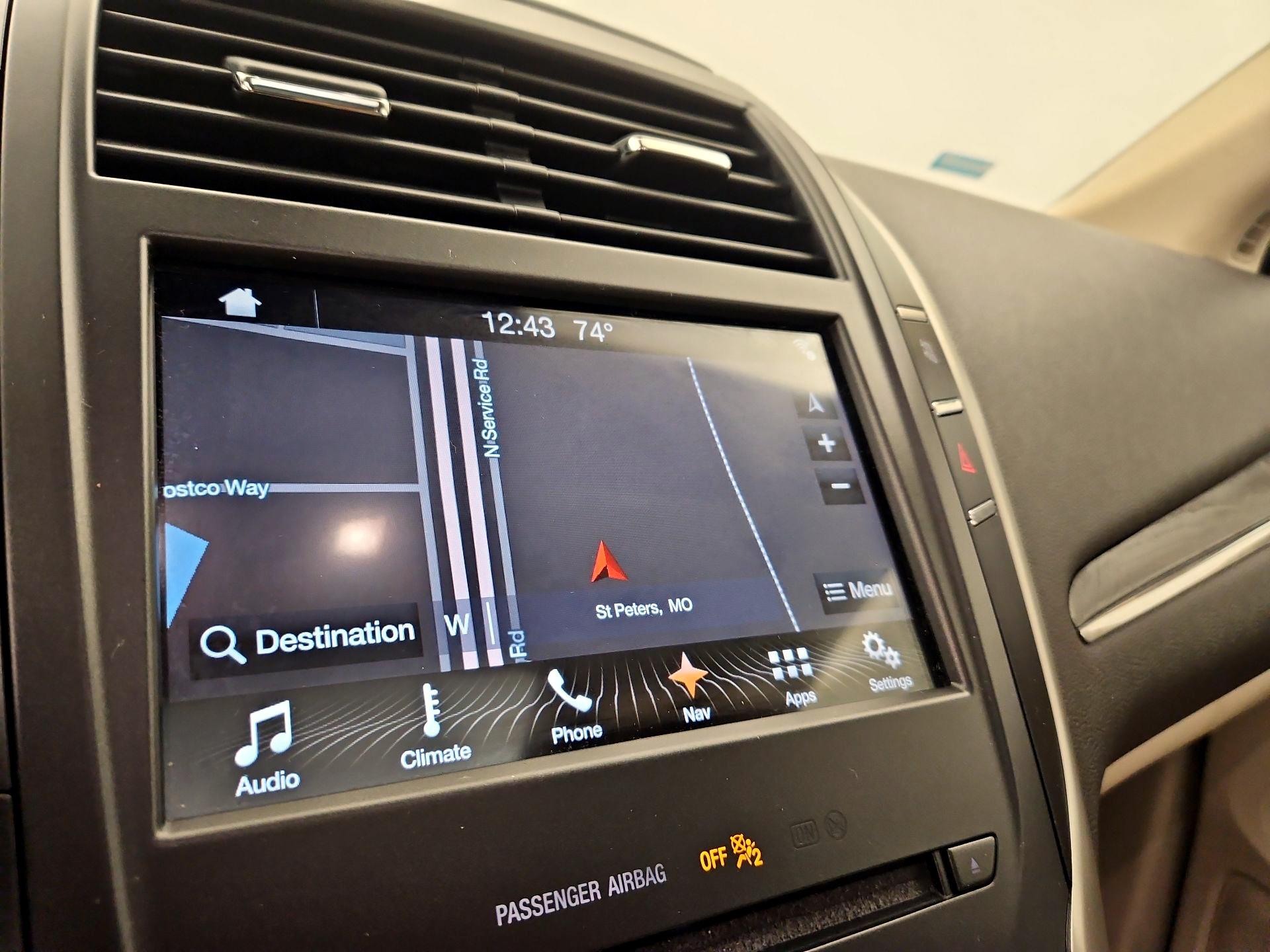 Thumbnail: 2017 Lincoln MKC - 14