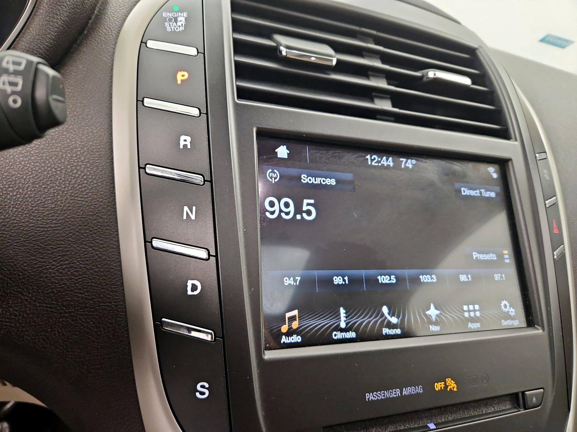 Thumbnail: 2017 Lincoln MKC - 18