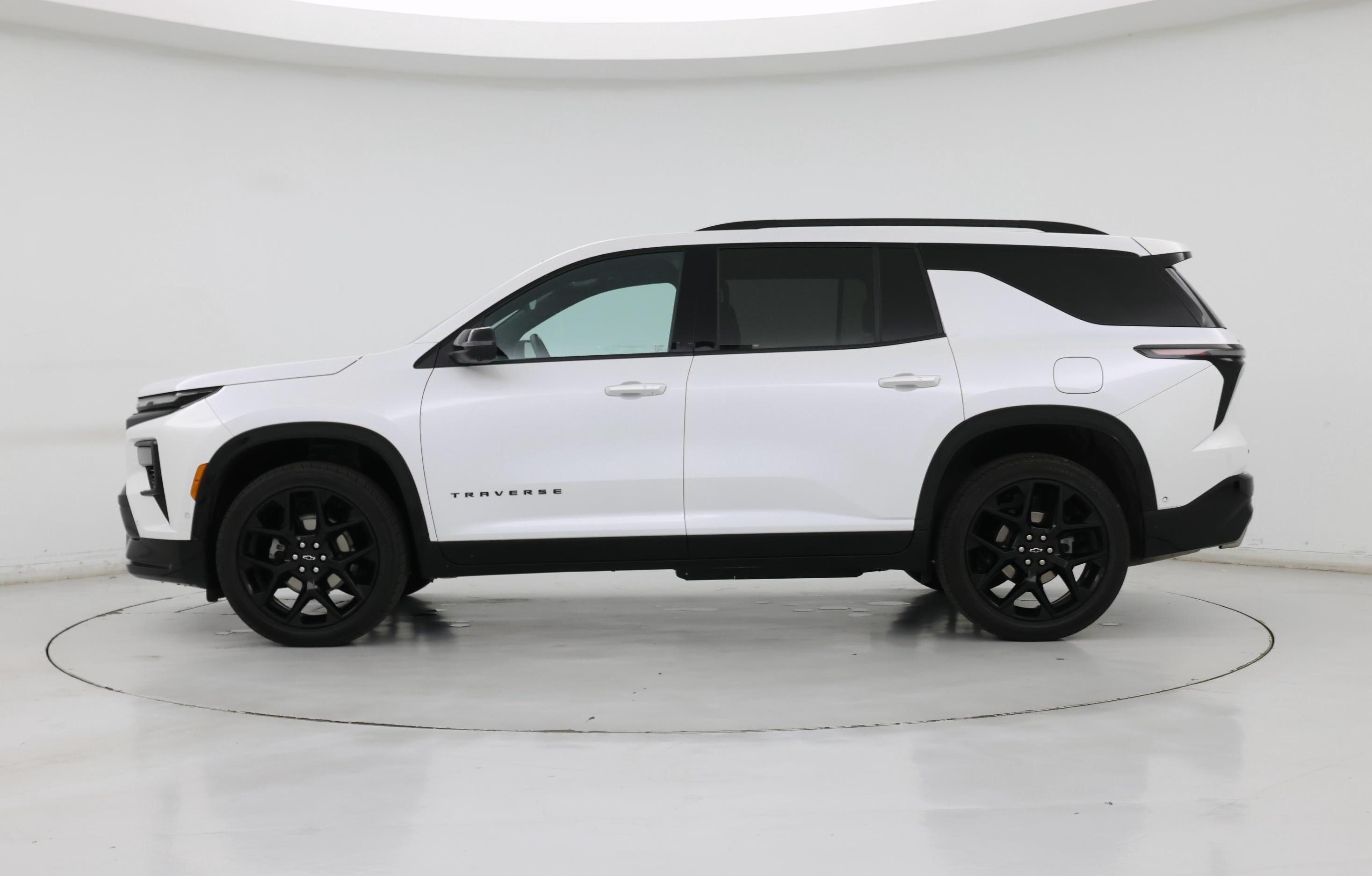 Thumbnail: 2024 Chevrolet Traverse - 3