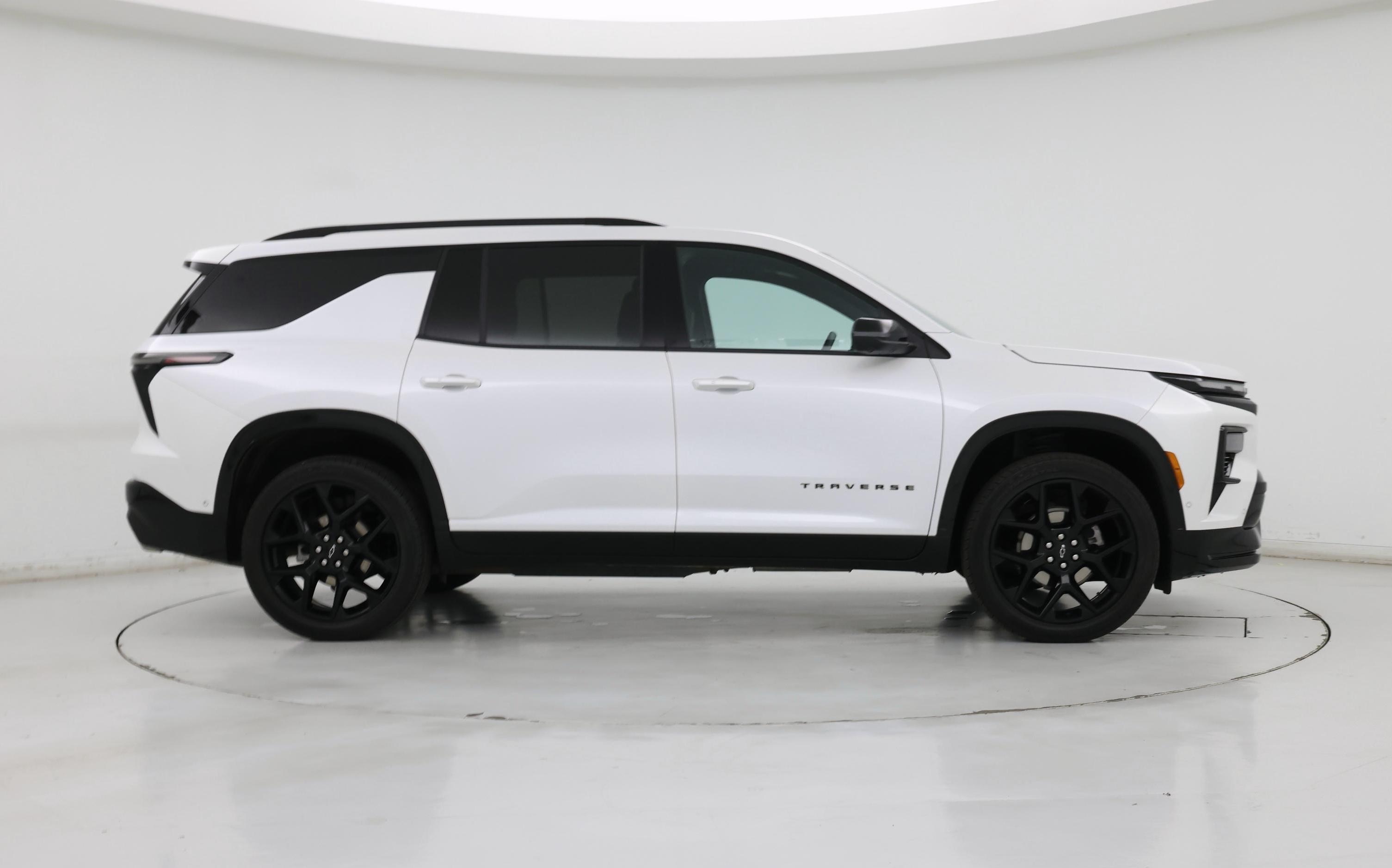 Thumbnail: 2024 Chevrolet Traverse - 7