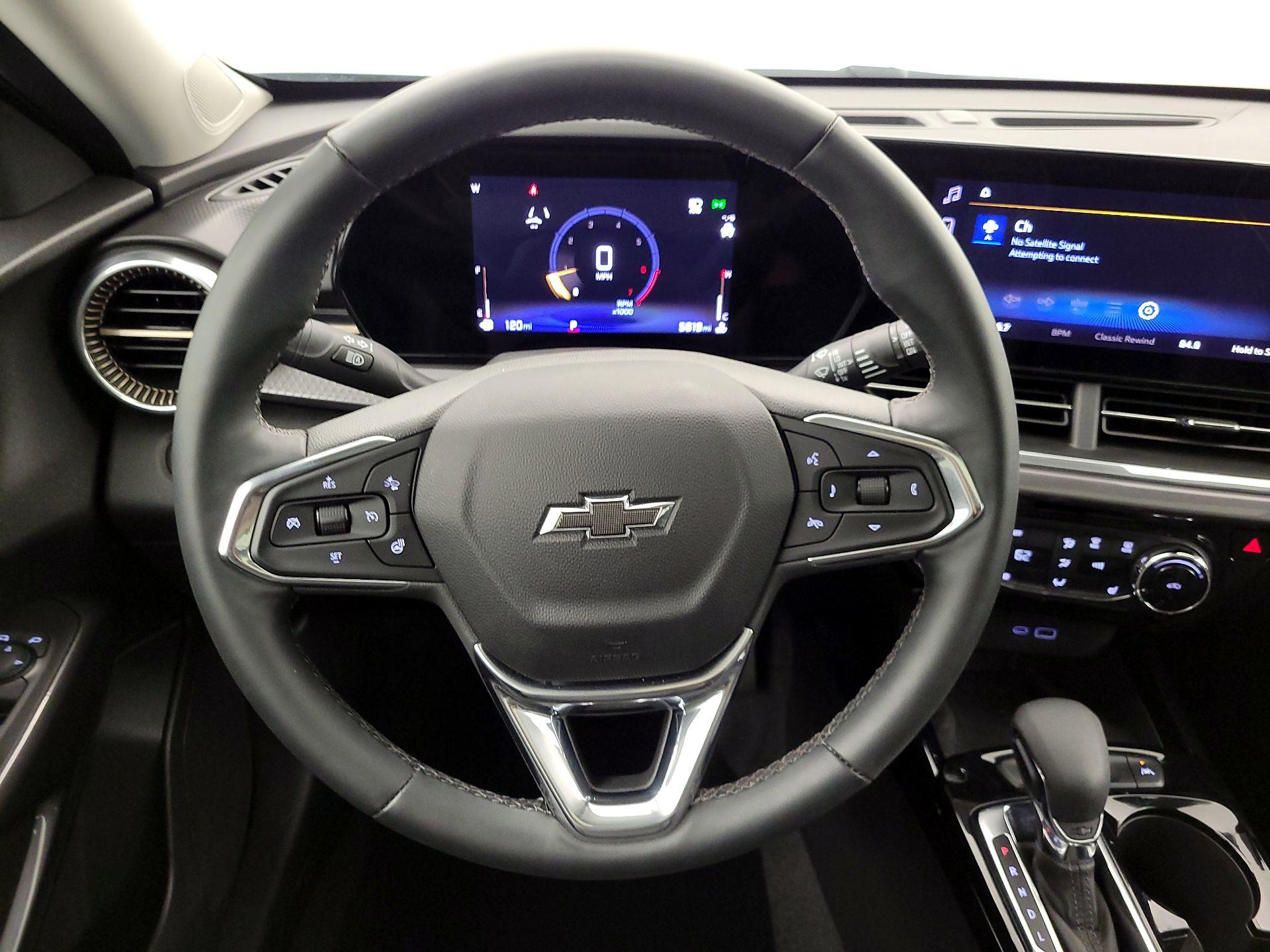 Thumbnail: 2025 Chevrolet Trax - 10