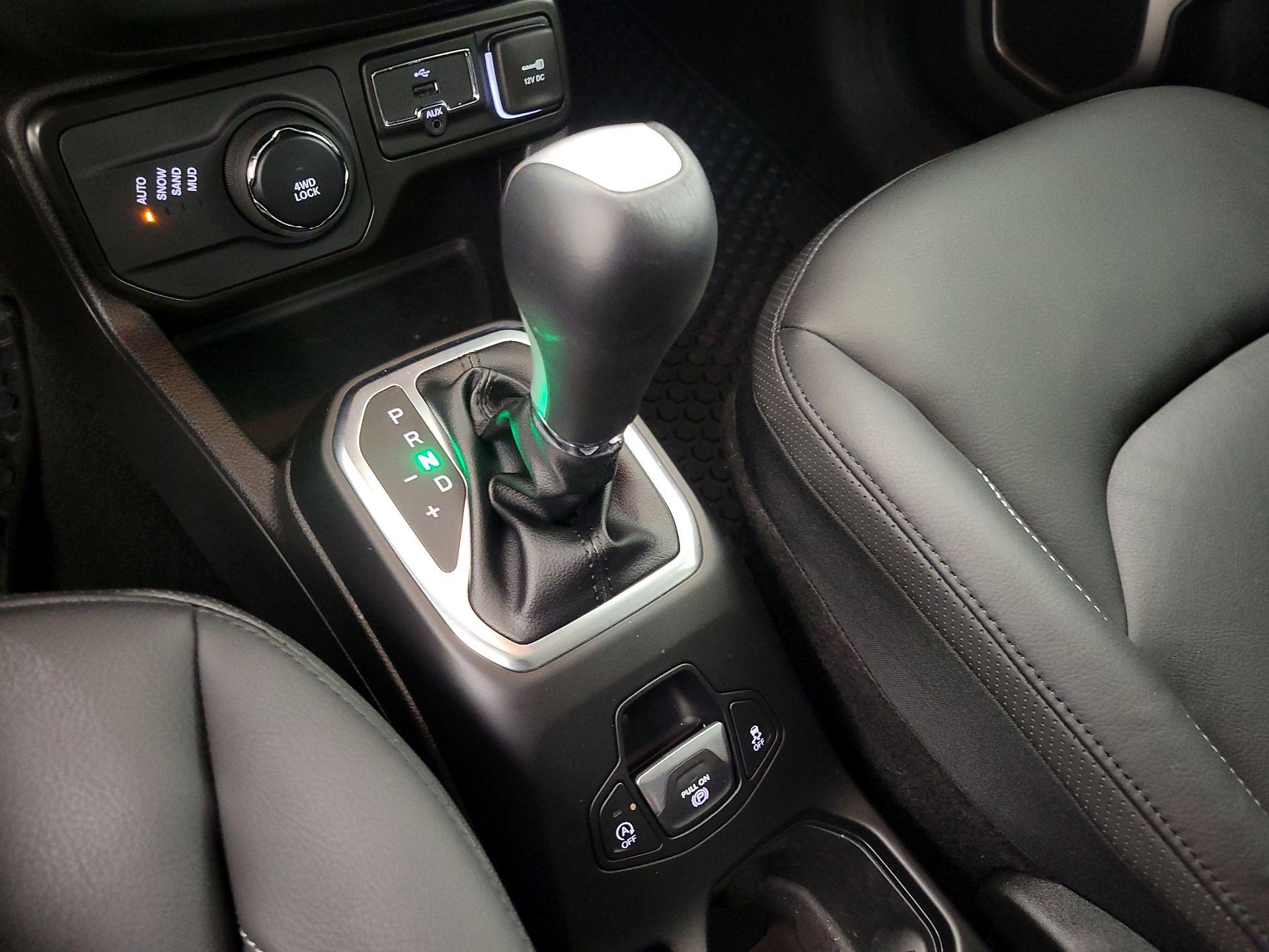 Thumbnail: 2023 Jeep Renegade - 18