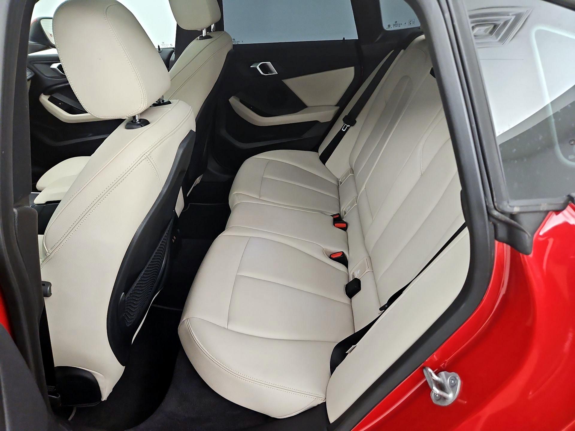 Thumbnail: 2024 BMW 2 Series - 20