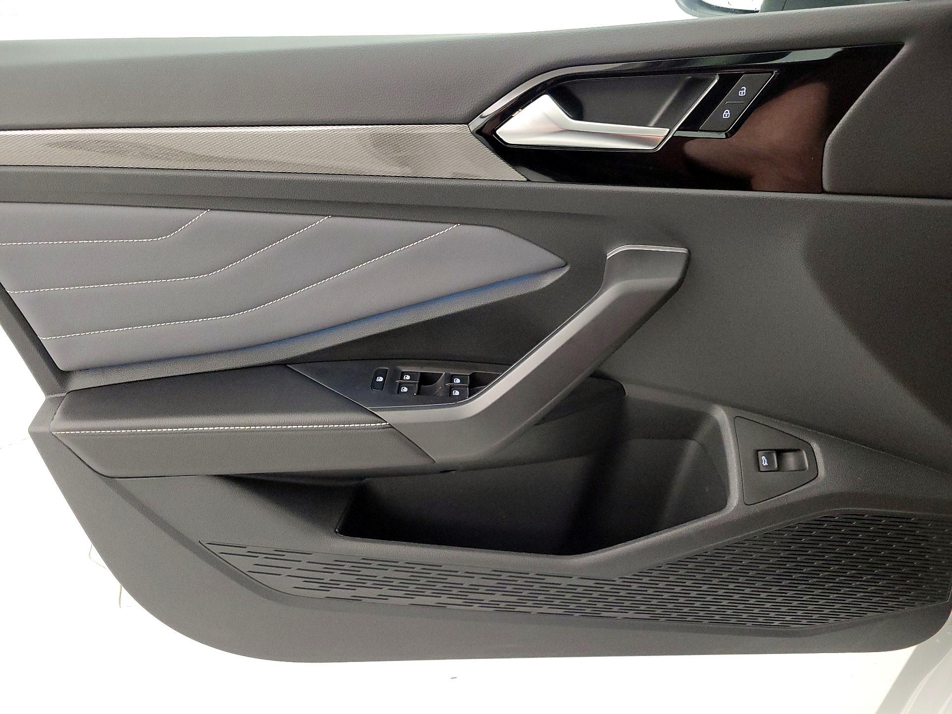 Thumbnail: 2026 Volkswagen Jetta - 12