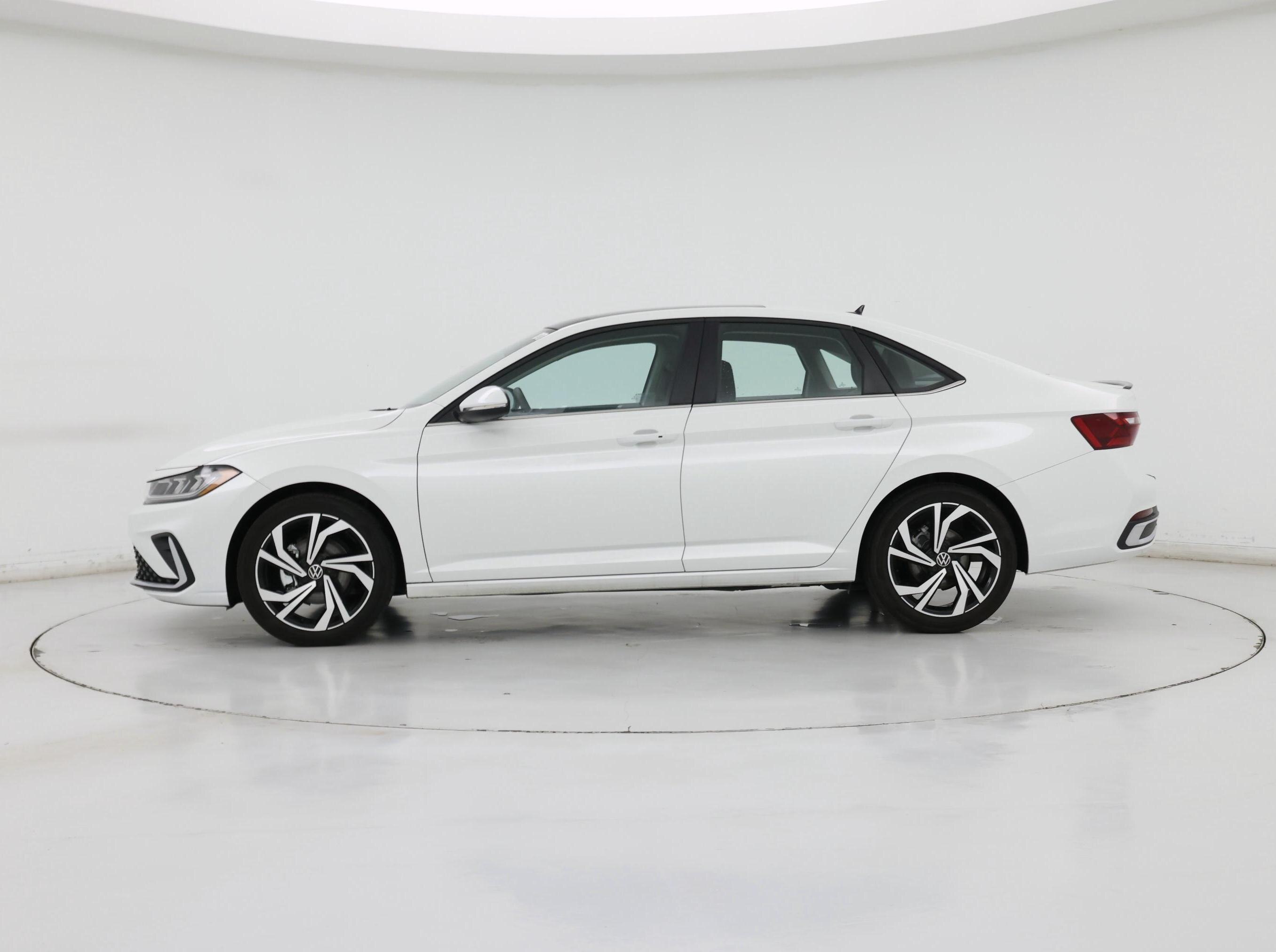 Thumbnail: 2026 Volkswagen Jetta - 3
