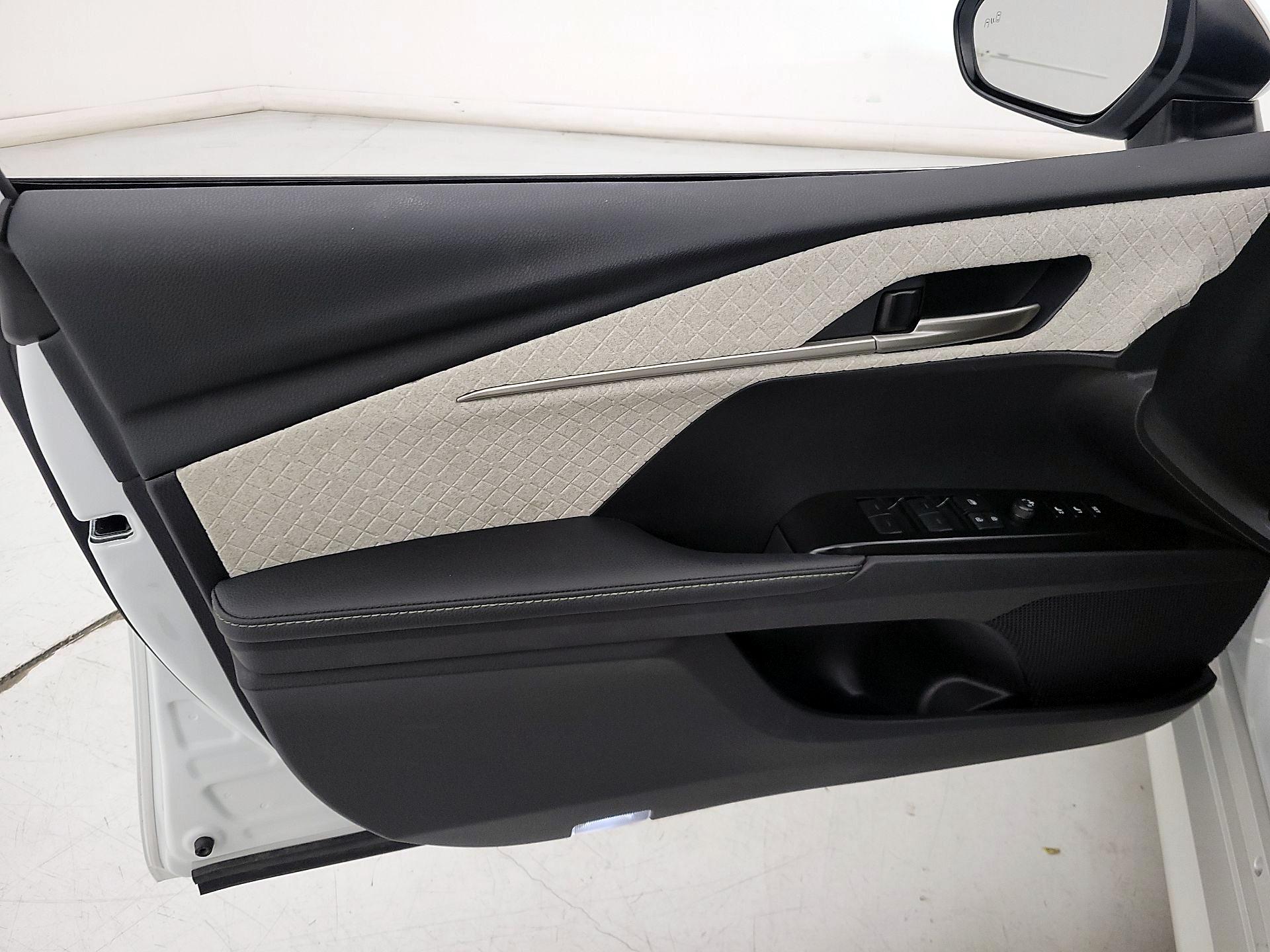 Thumbnail: 2026 Toyota Camry - 12