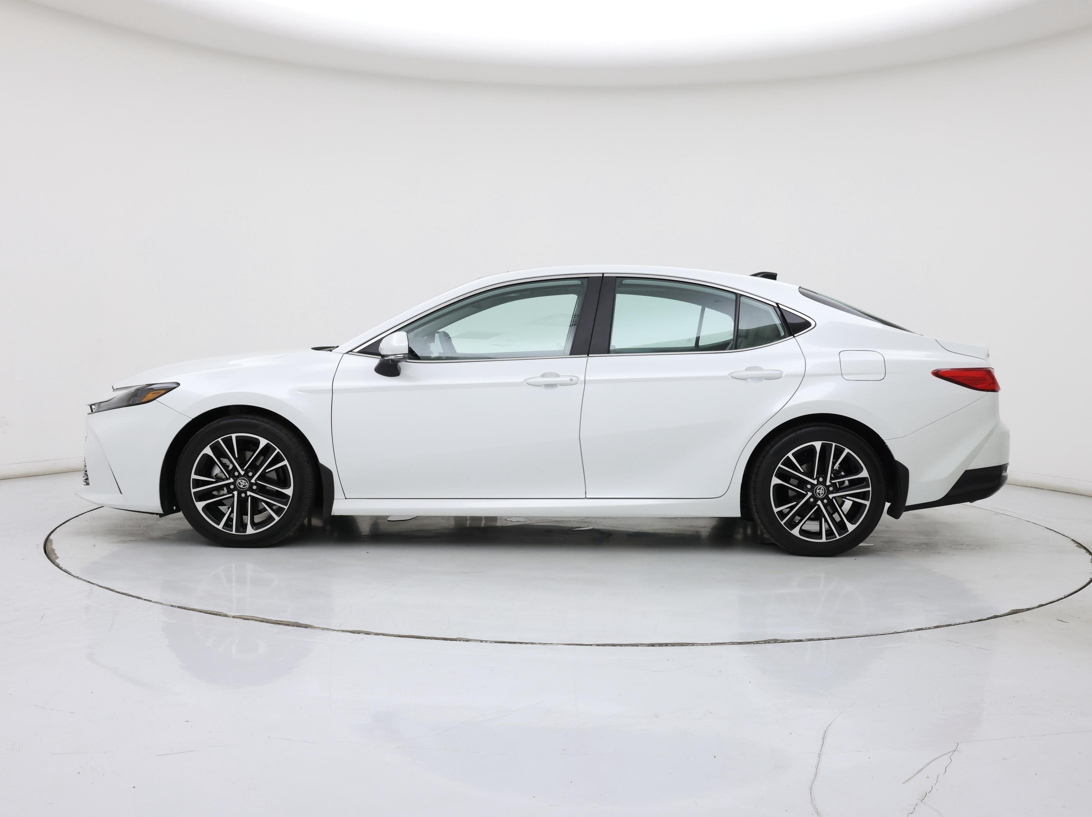 Thumbnail: 2026 Toyota Camry - 3