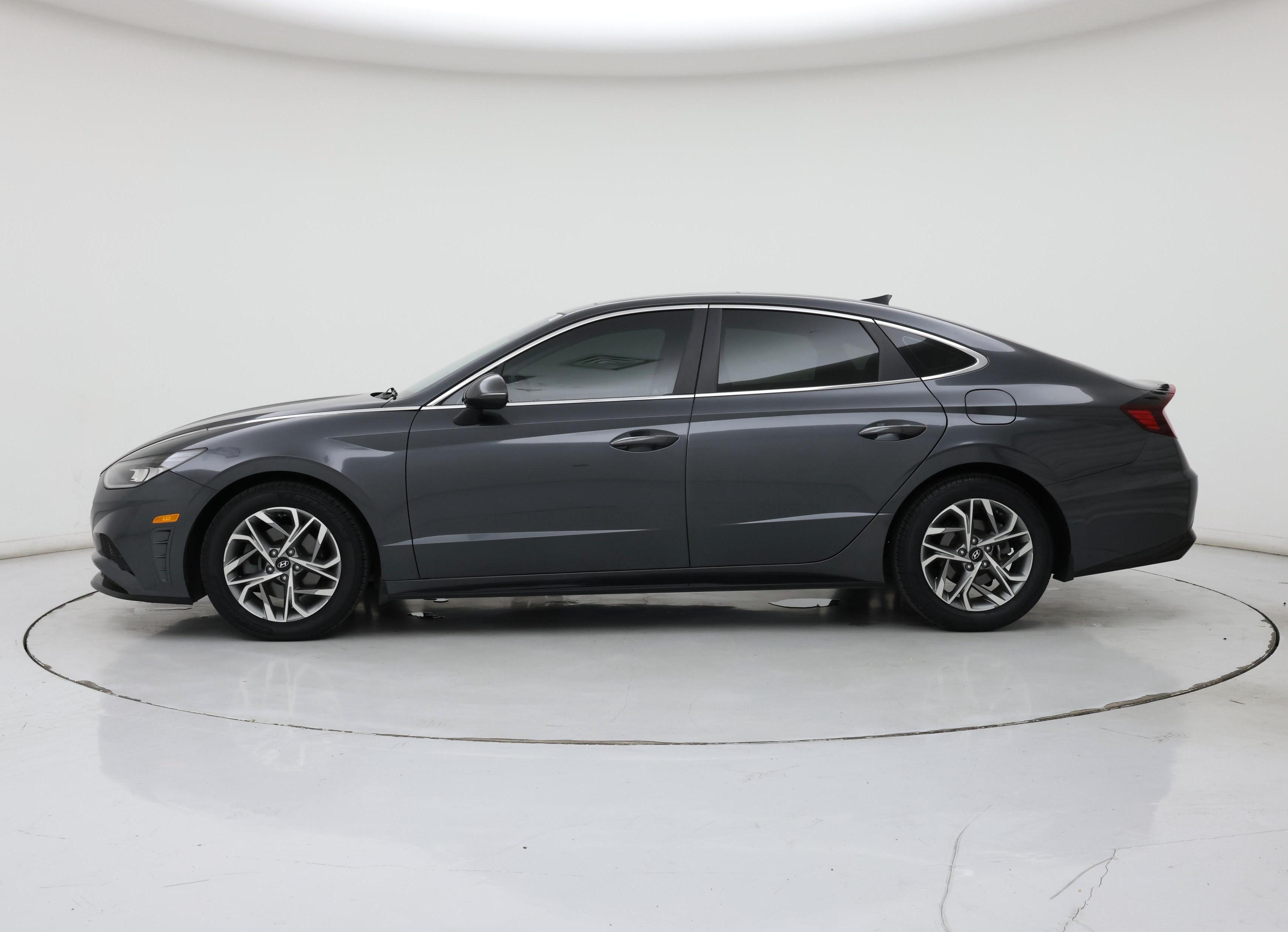 Thumbnail: 2023 Hyundai Sonata - 3