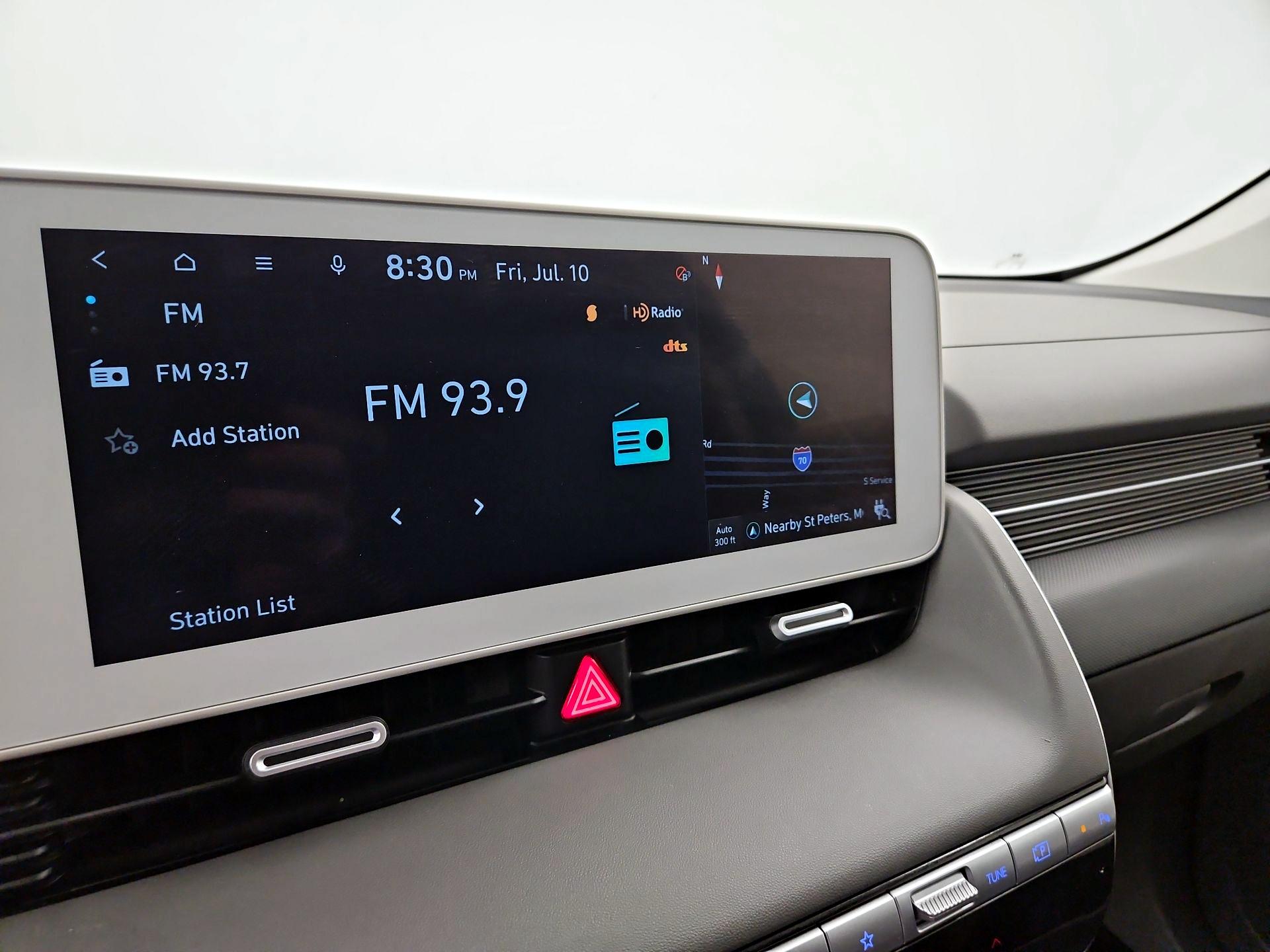 Thumbnail: 2023 Hyundai Ioniq 5 - 16