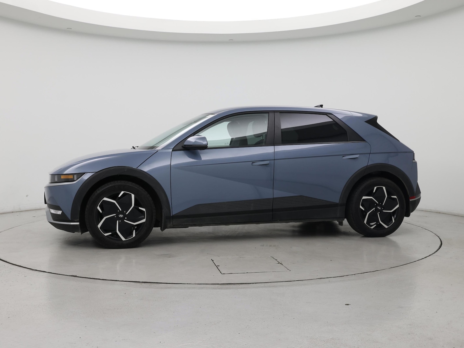 2023 Hyundai IONIQ 5 SE - Photo 4