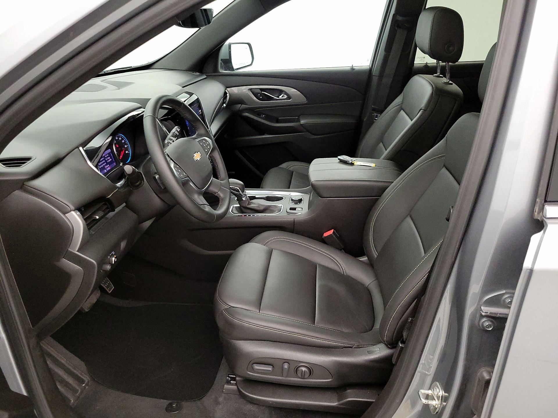 Thumbnail: 2023 Chevrolet Traverse - 11