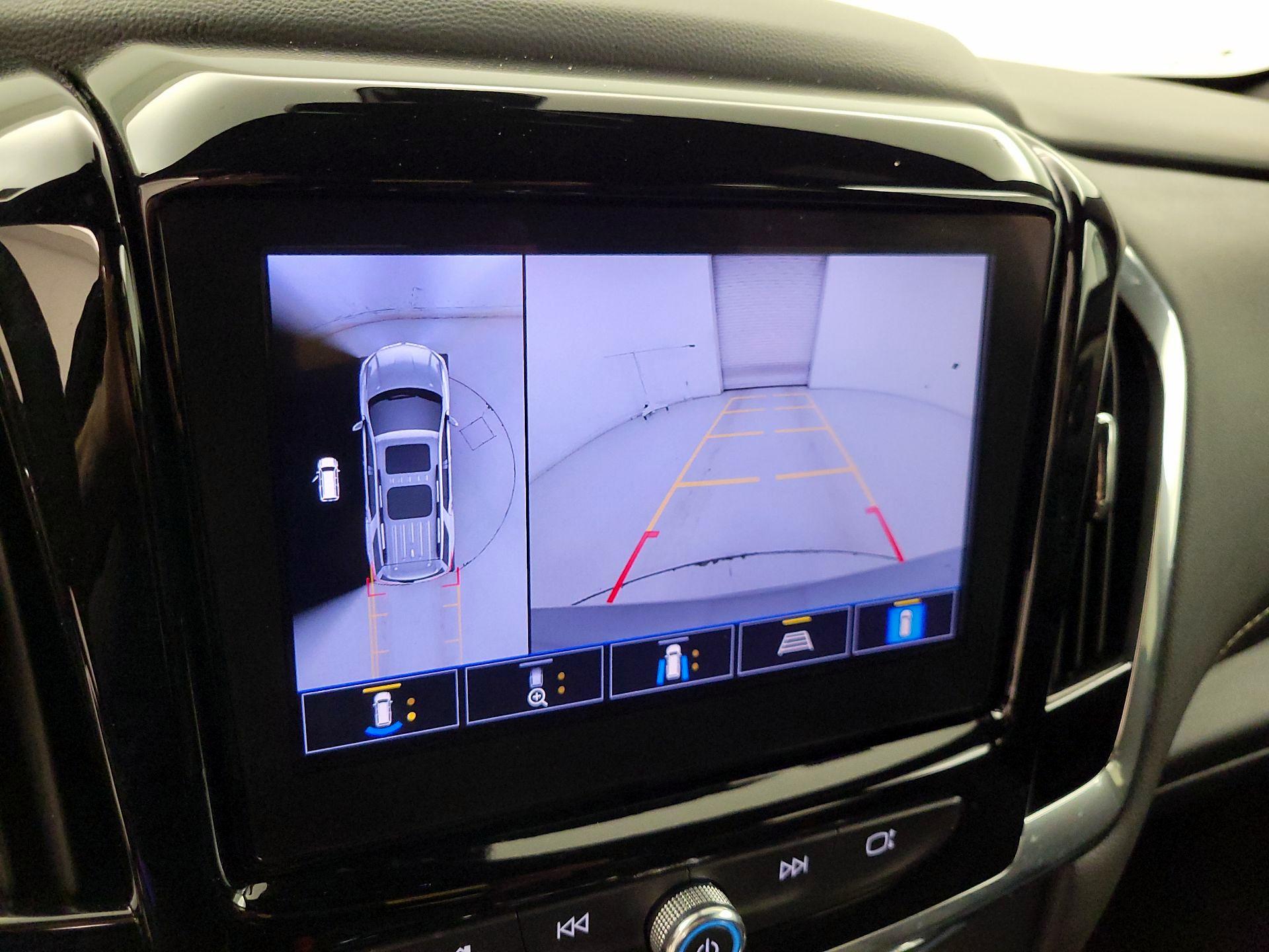 Thumbnail: 2023 Chevrolet Traverse - 14