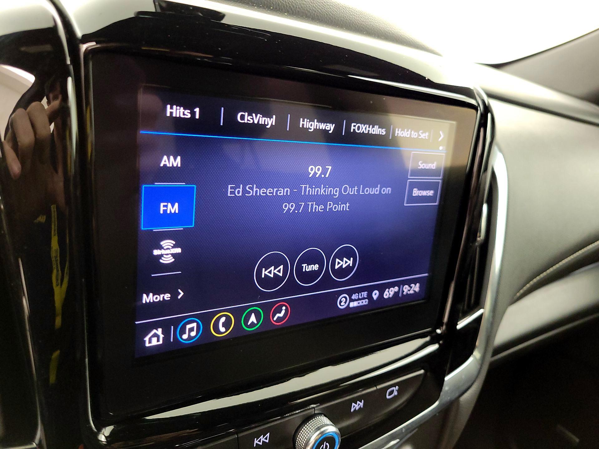 Thumbnail: 2023 Chevrolet Traverse - 15