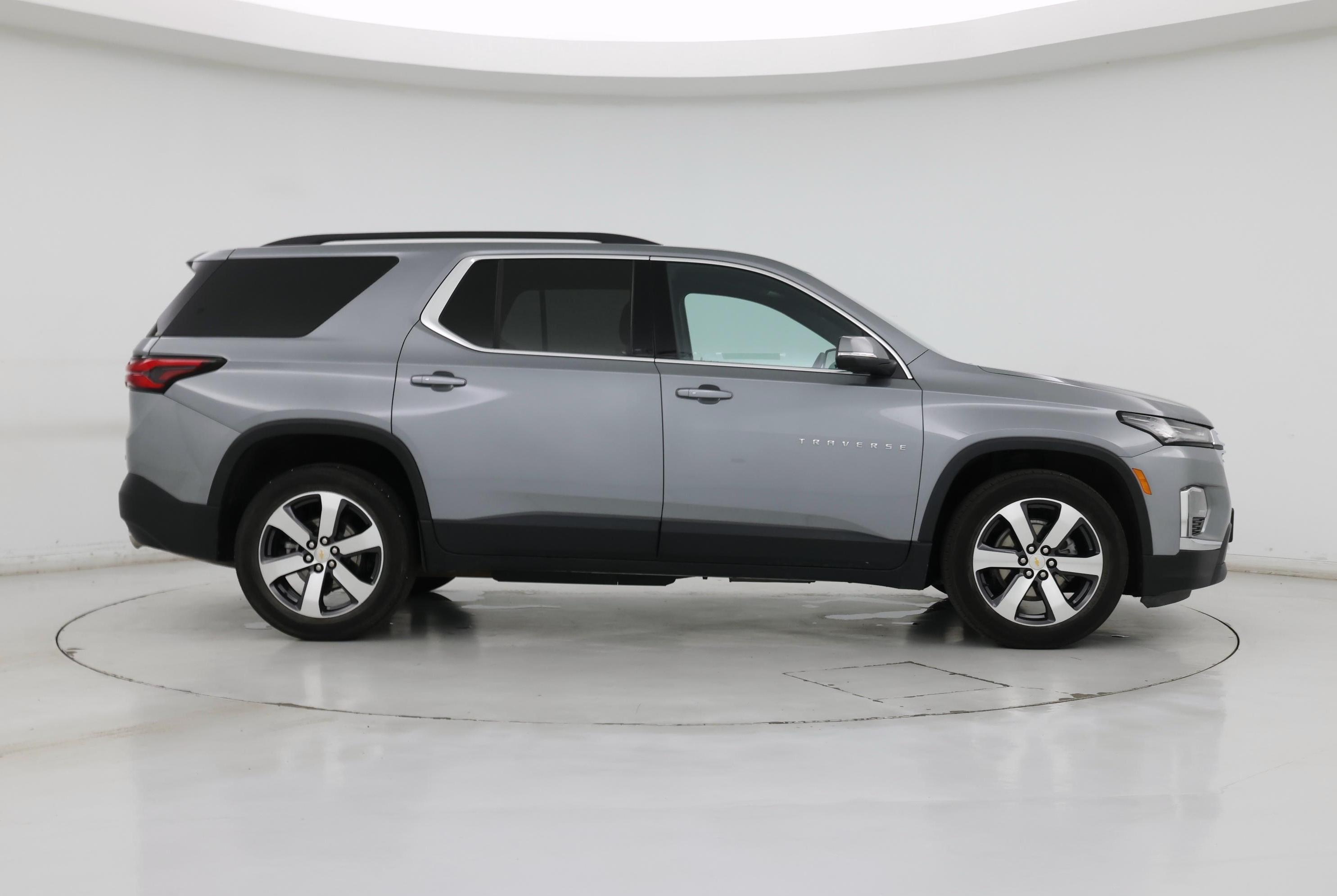 Thumbnail: 2023 Chevrolet Traverse - 7