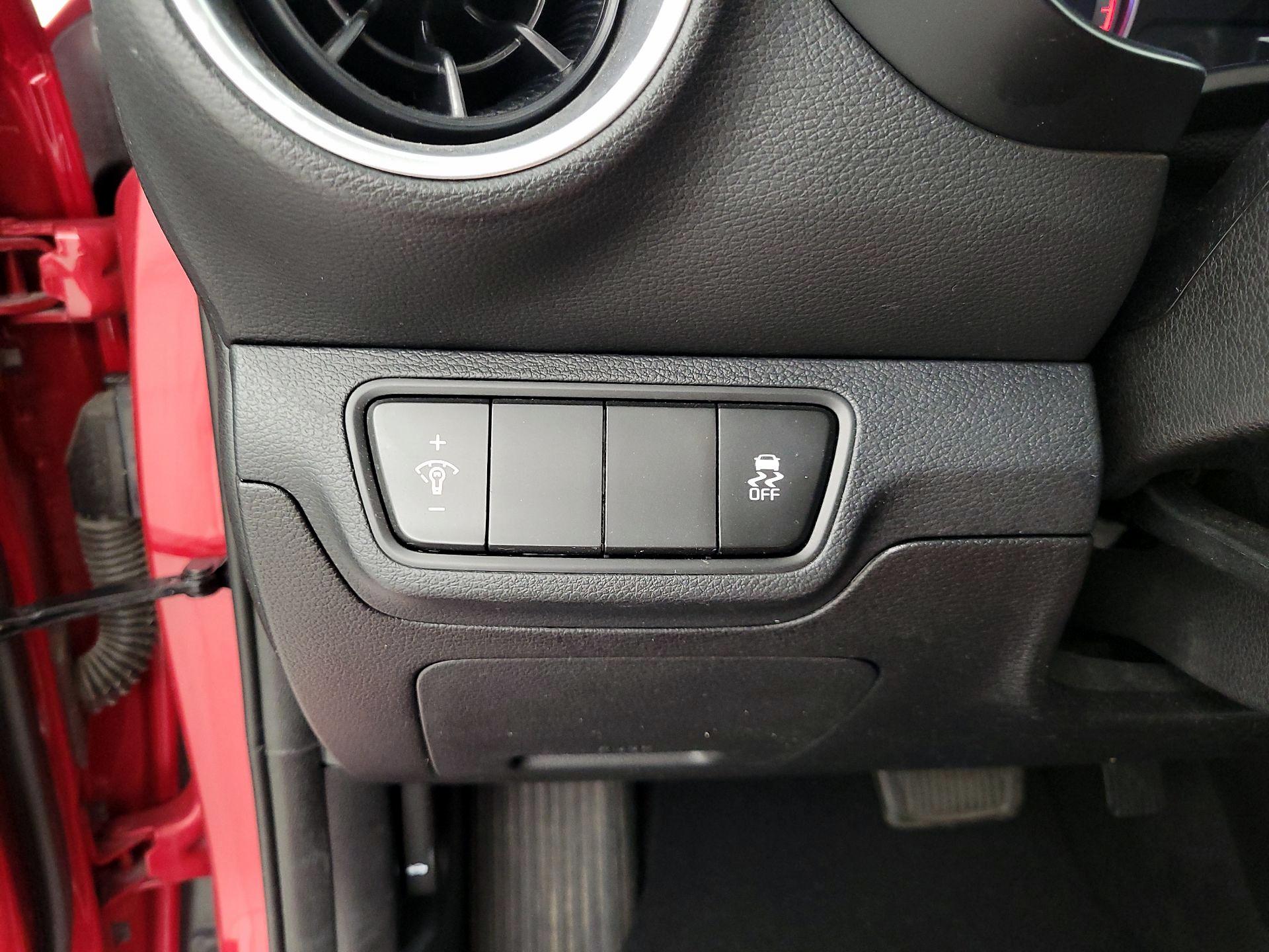 Thumbnail: 2023 Kia Forte - 13