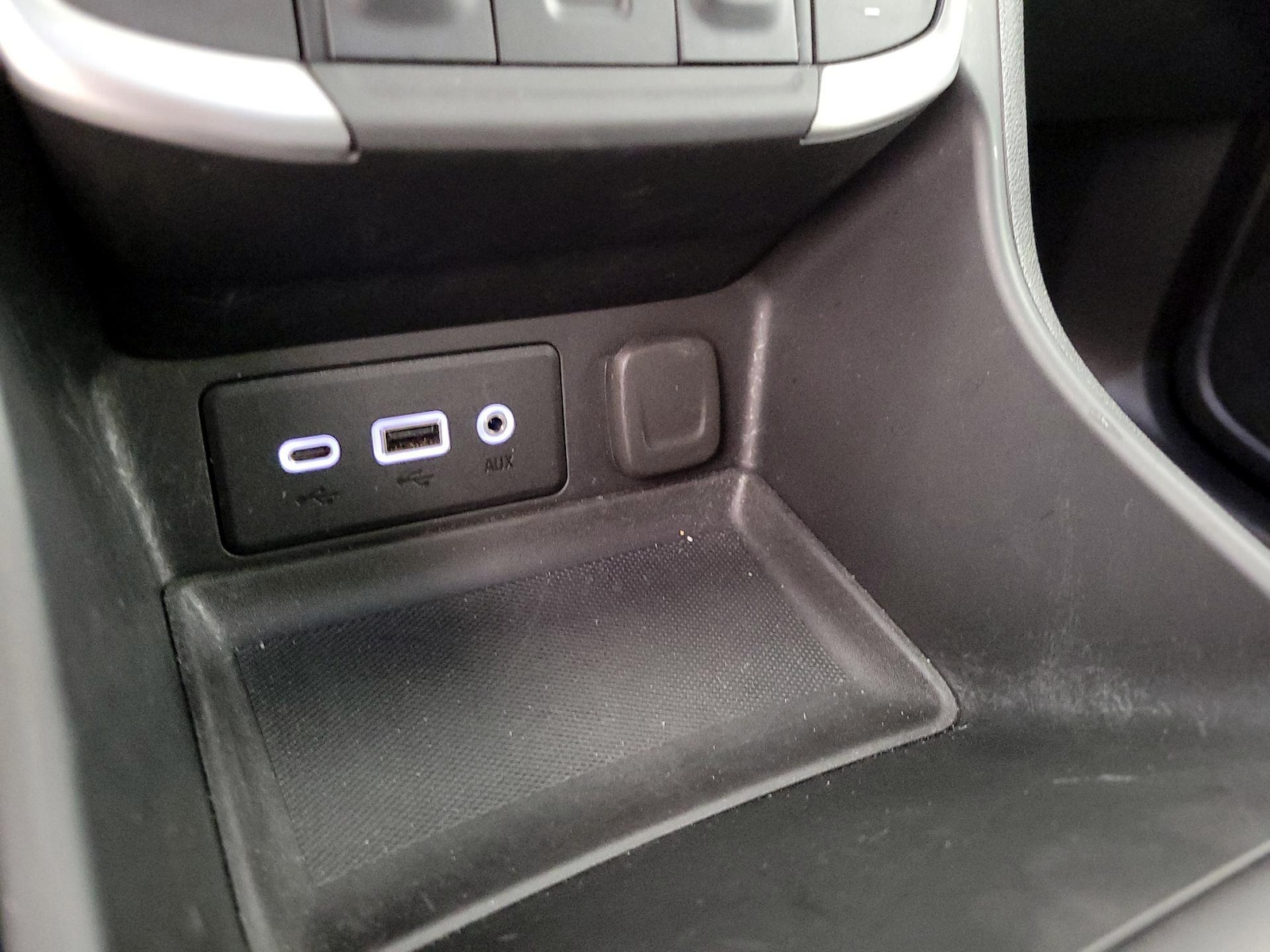 2024 GMC Terrain SLE - Photo 19