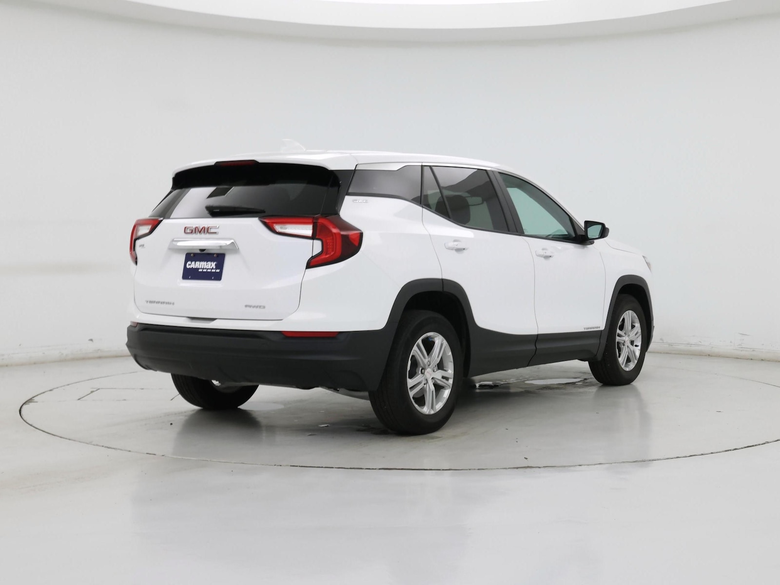 2024 GMC Terrain SLE - Photo 9