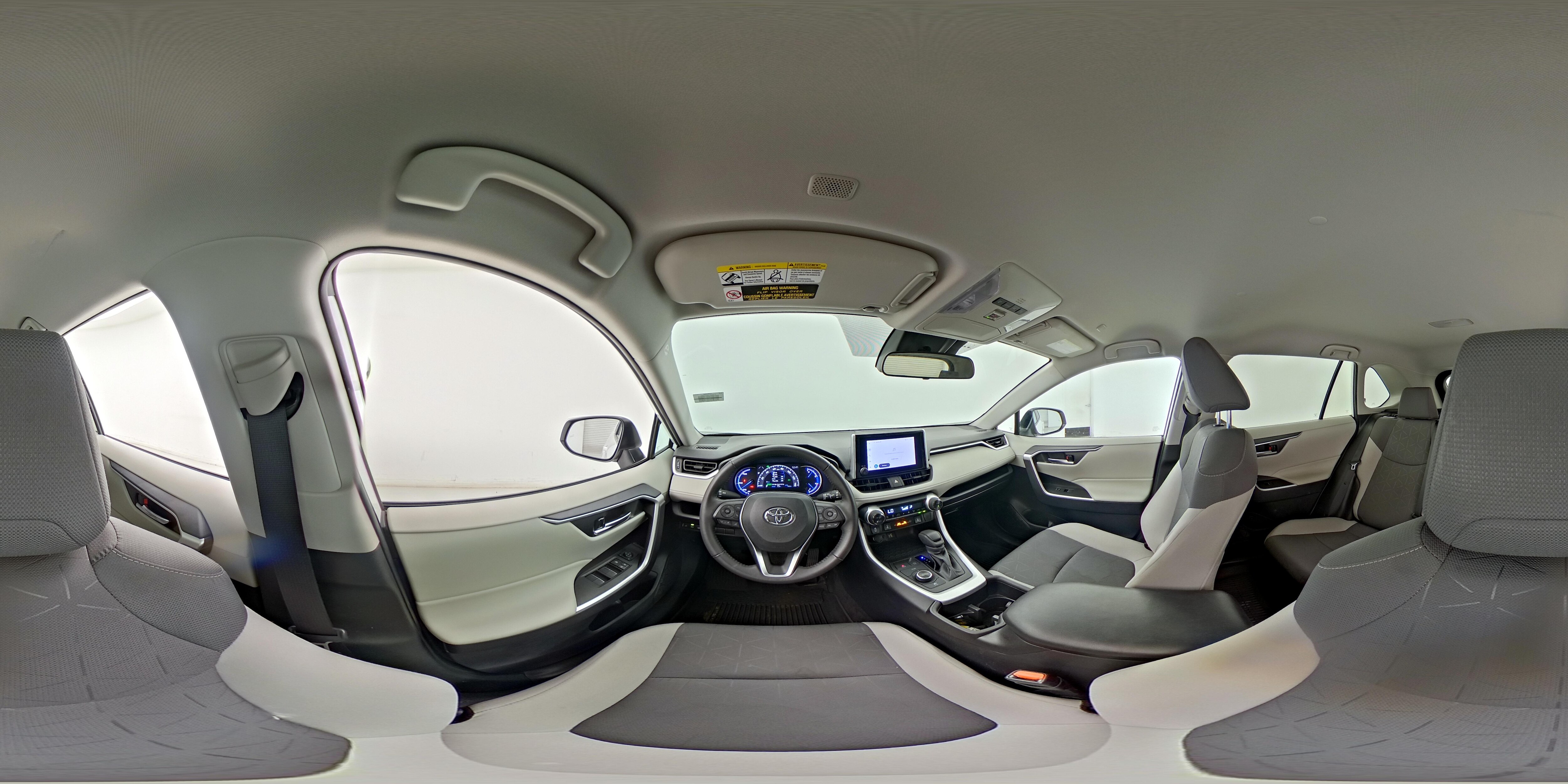 2024 Toyota RAV4 XLE - Photo 26
