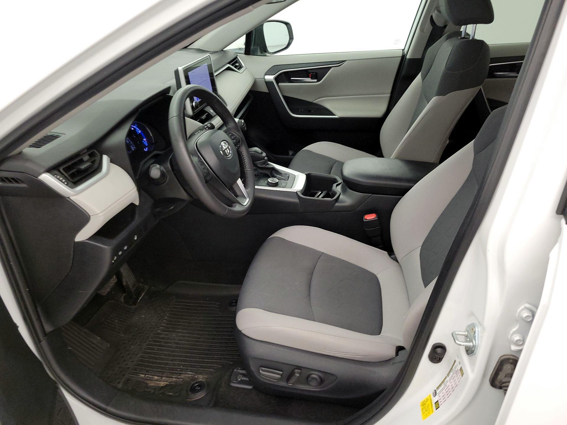 Thumbnail: 2024 Toyota RAV4 - 11