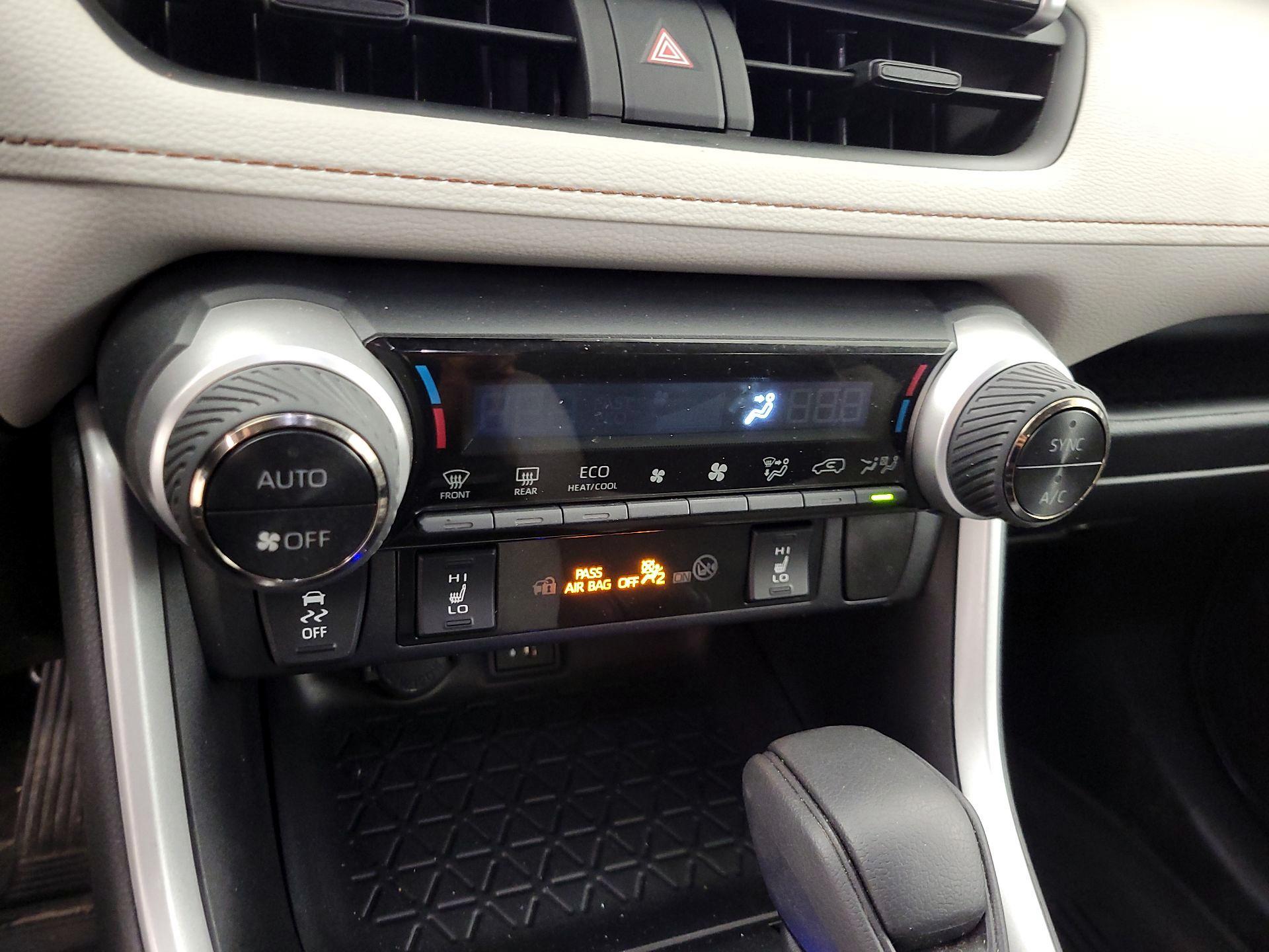 Thumbnail: 2024 Toyota RAV4 - 16