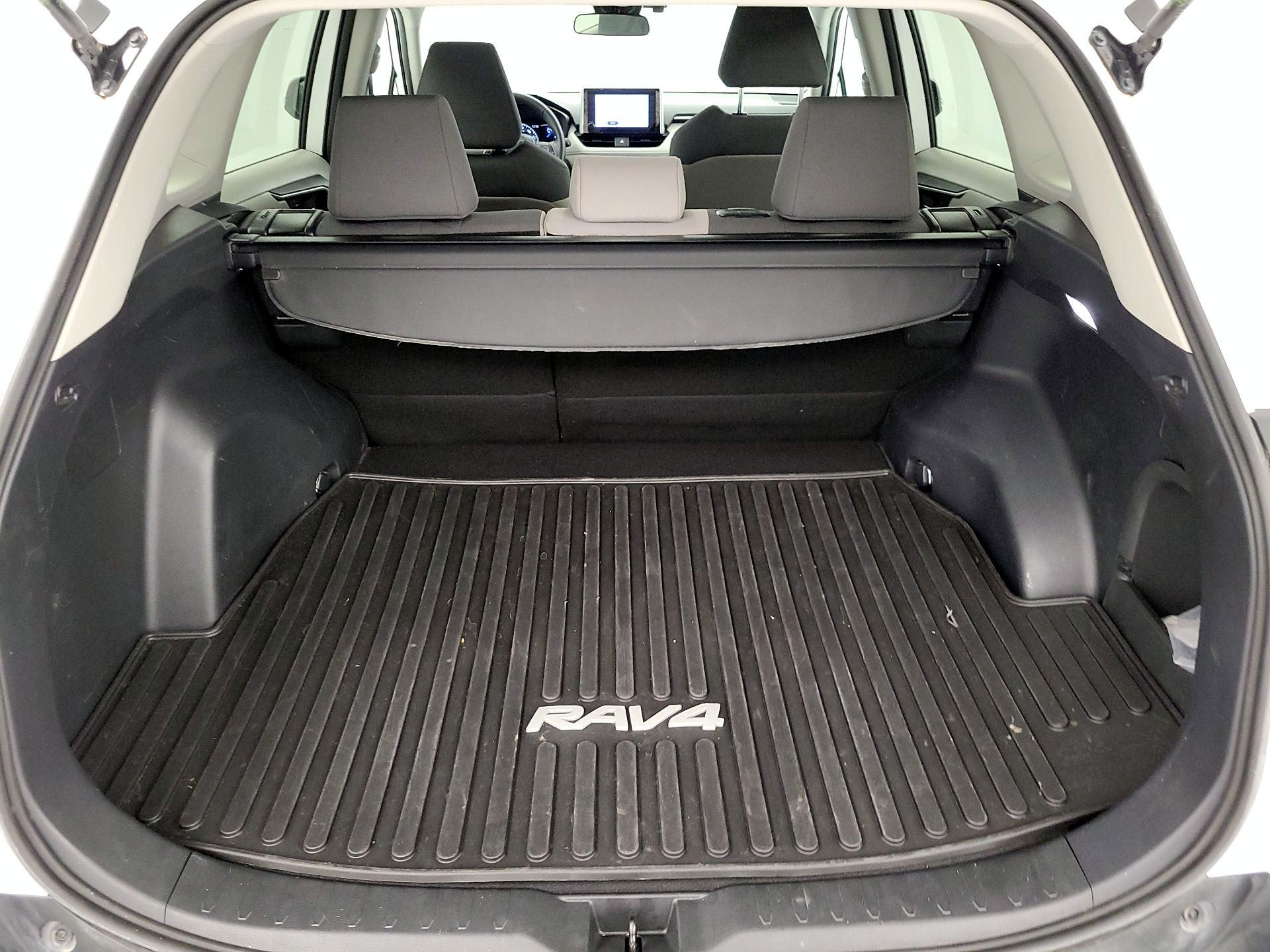 Thumbnail: 2024 Toyota RAV4 - 20