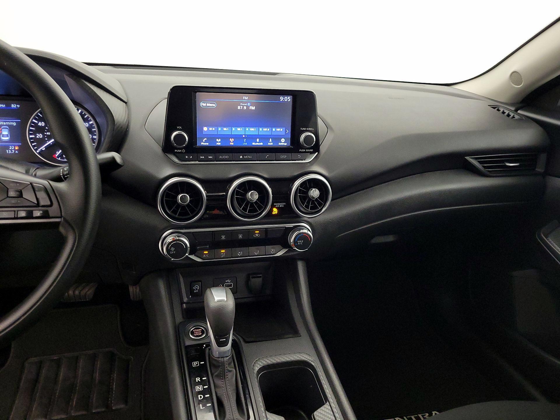 Thumbnail: 2025 Nissan Sentra - 9