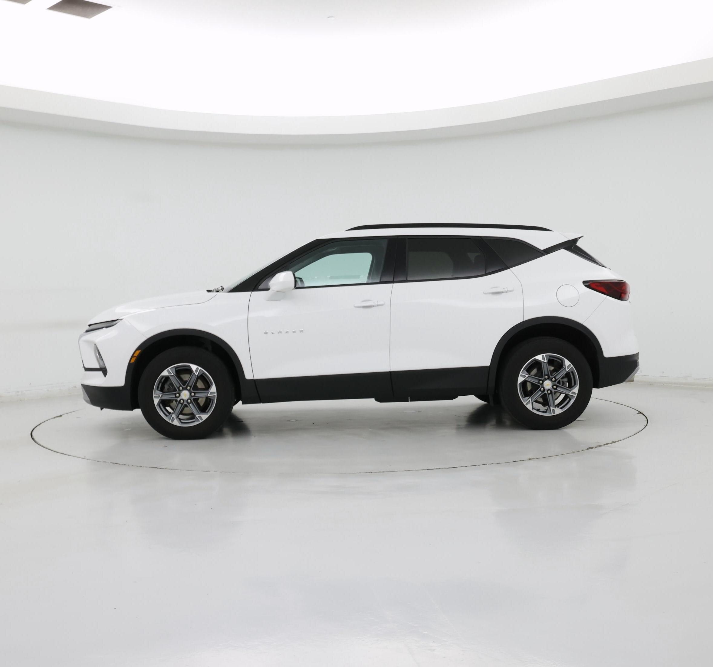 Thumbnail: 2024 Chevrolet Blazer - 3