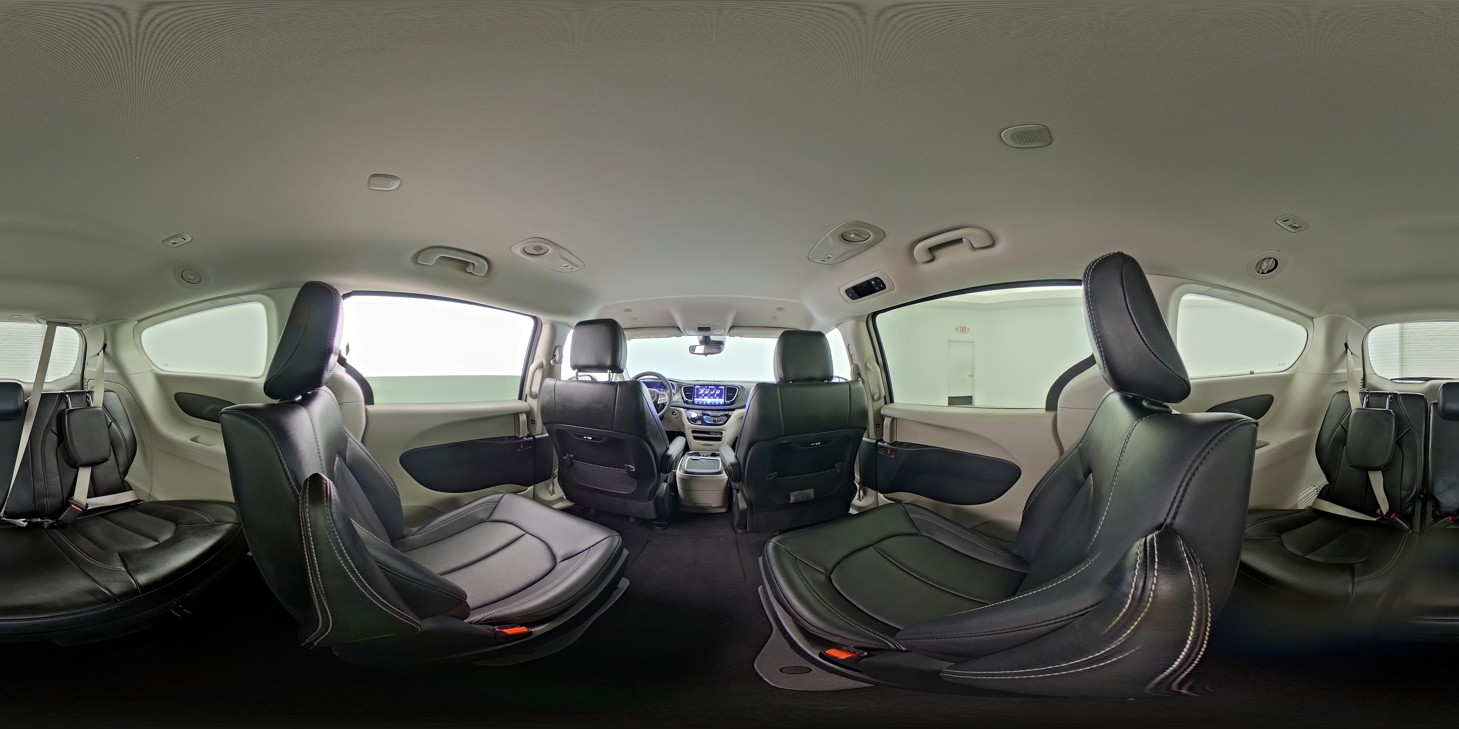 2024 Chrysler Pacifica PHEV Select - Photo 28