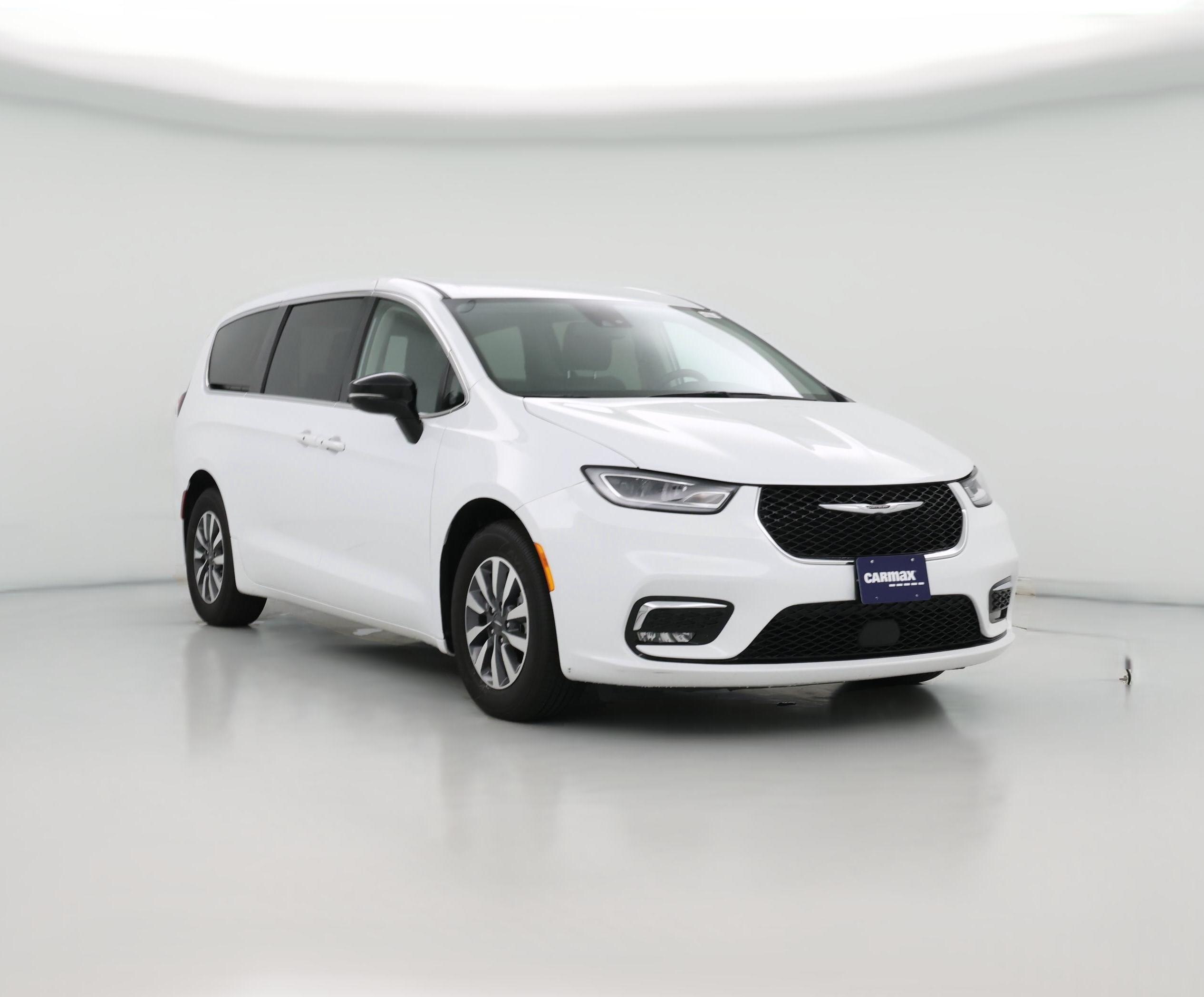 Thumbnail: 2024 Chrysler Pacifica - 1