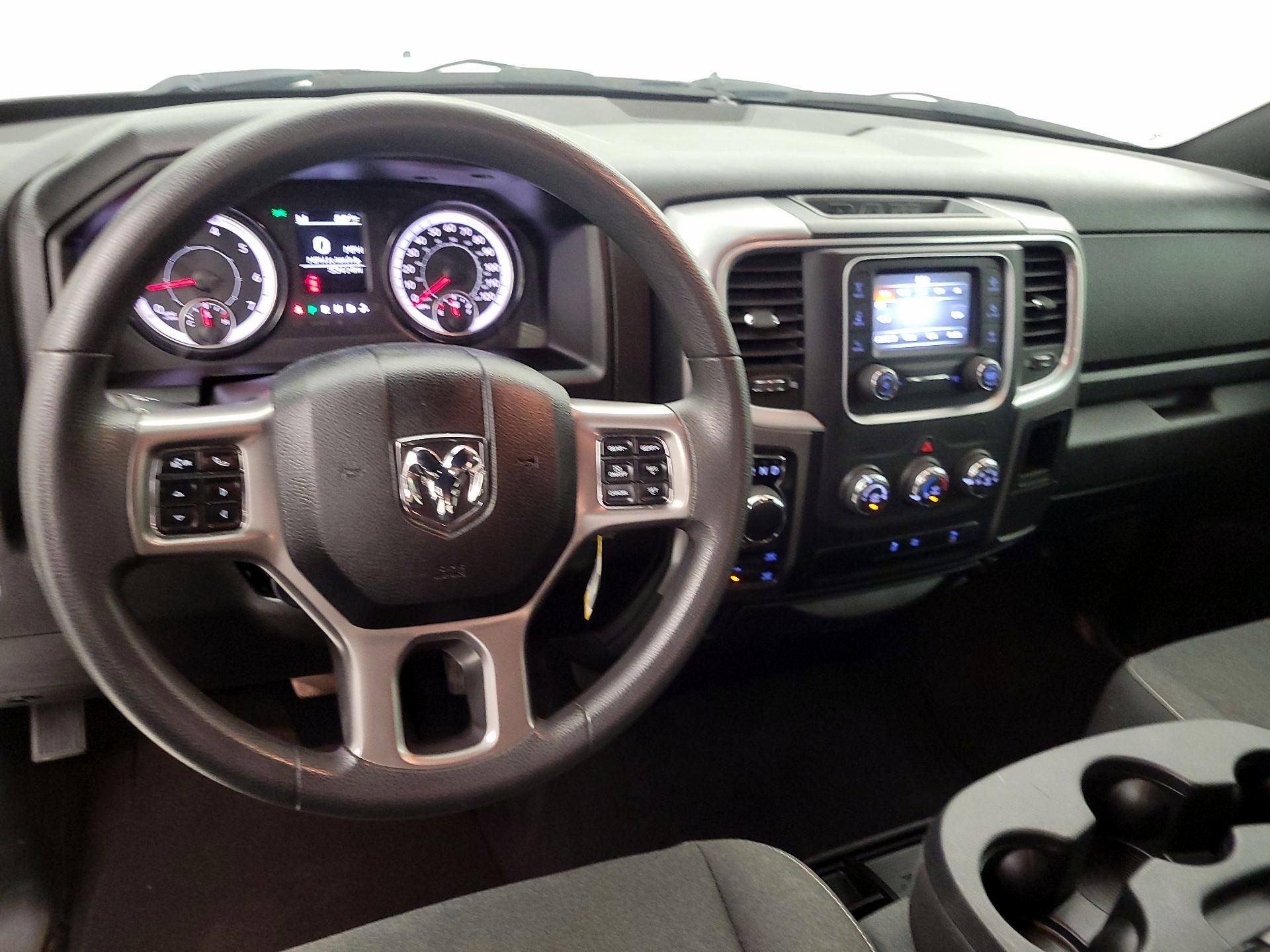 Thumbnail: 2024 RAM 1500 Classic - 10