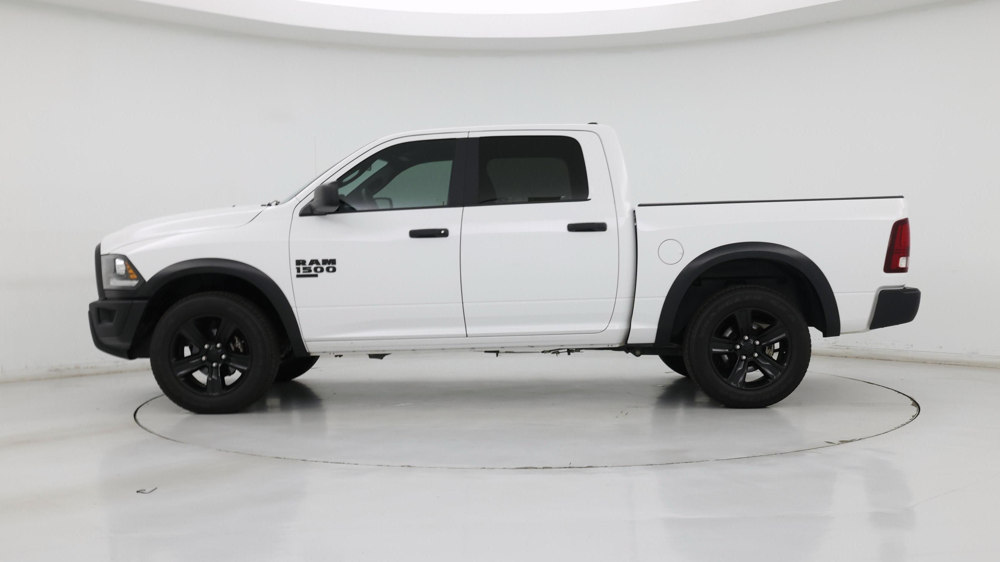Thumbnail: 2024 RAM 1500 Classic - 3