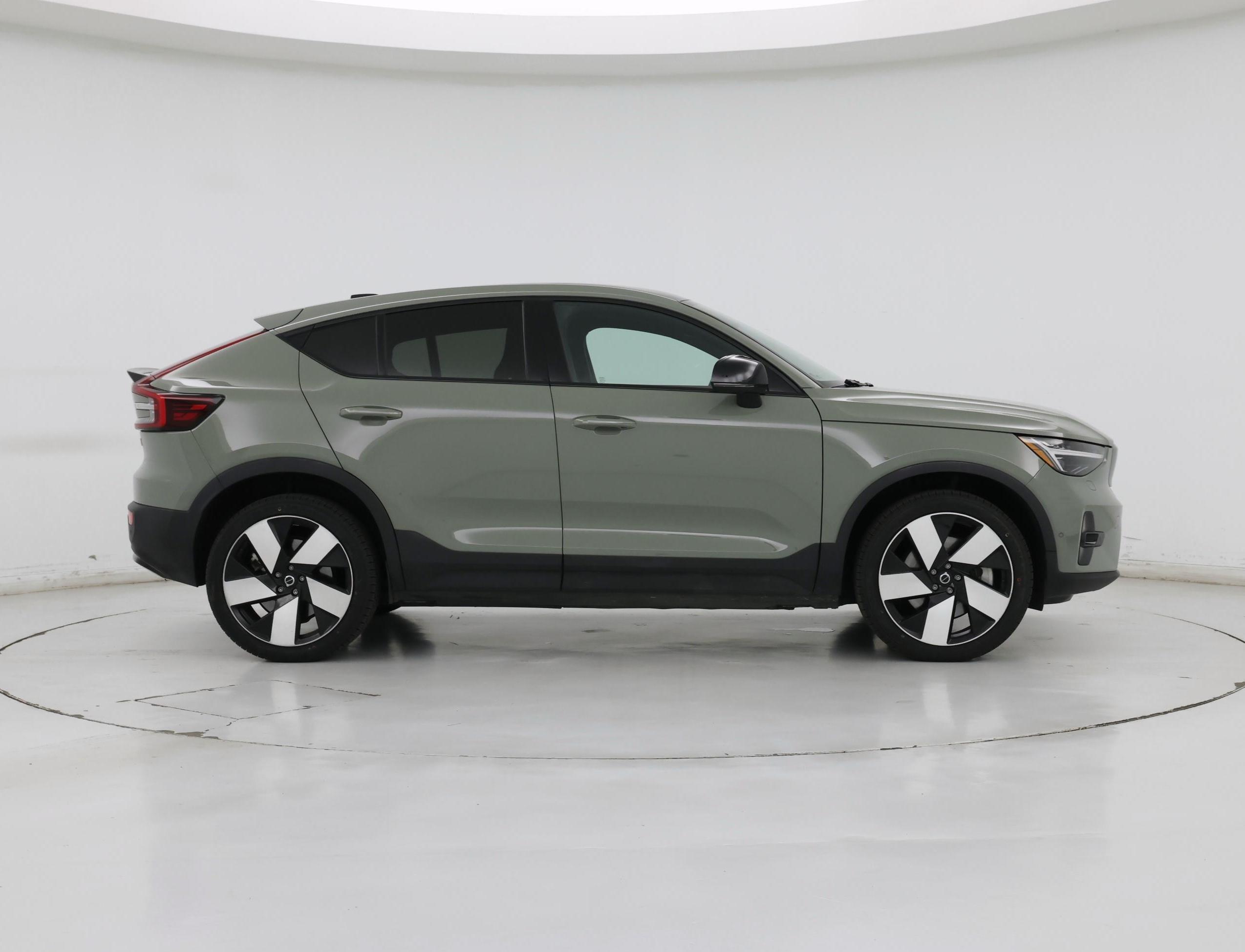 Thumbnail: 2023 Volvo C40 - 7