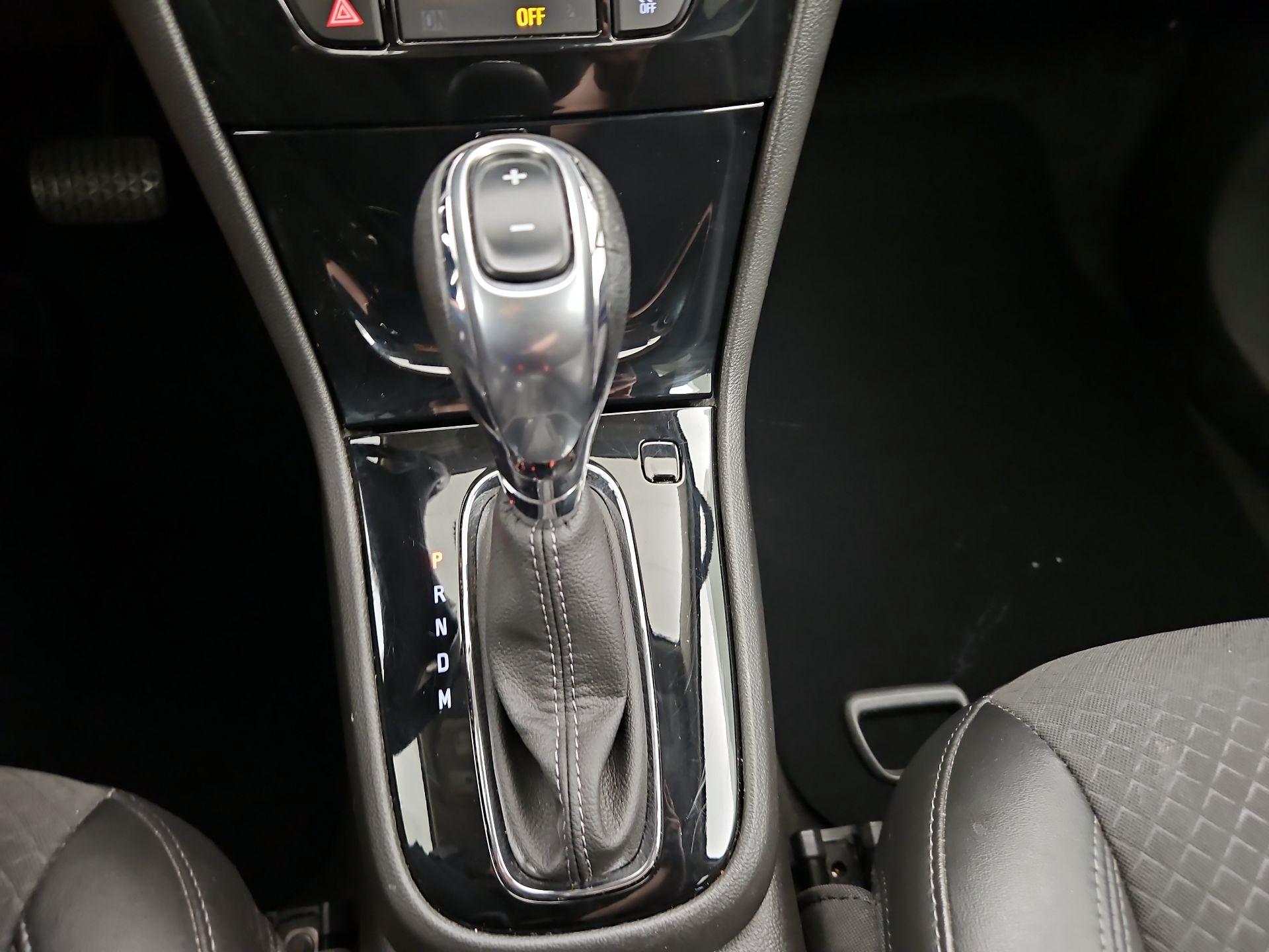 Thumbnail: 2019 Buick Encore - 17