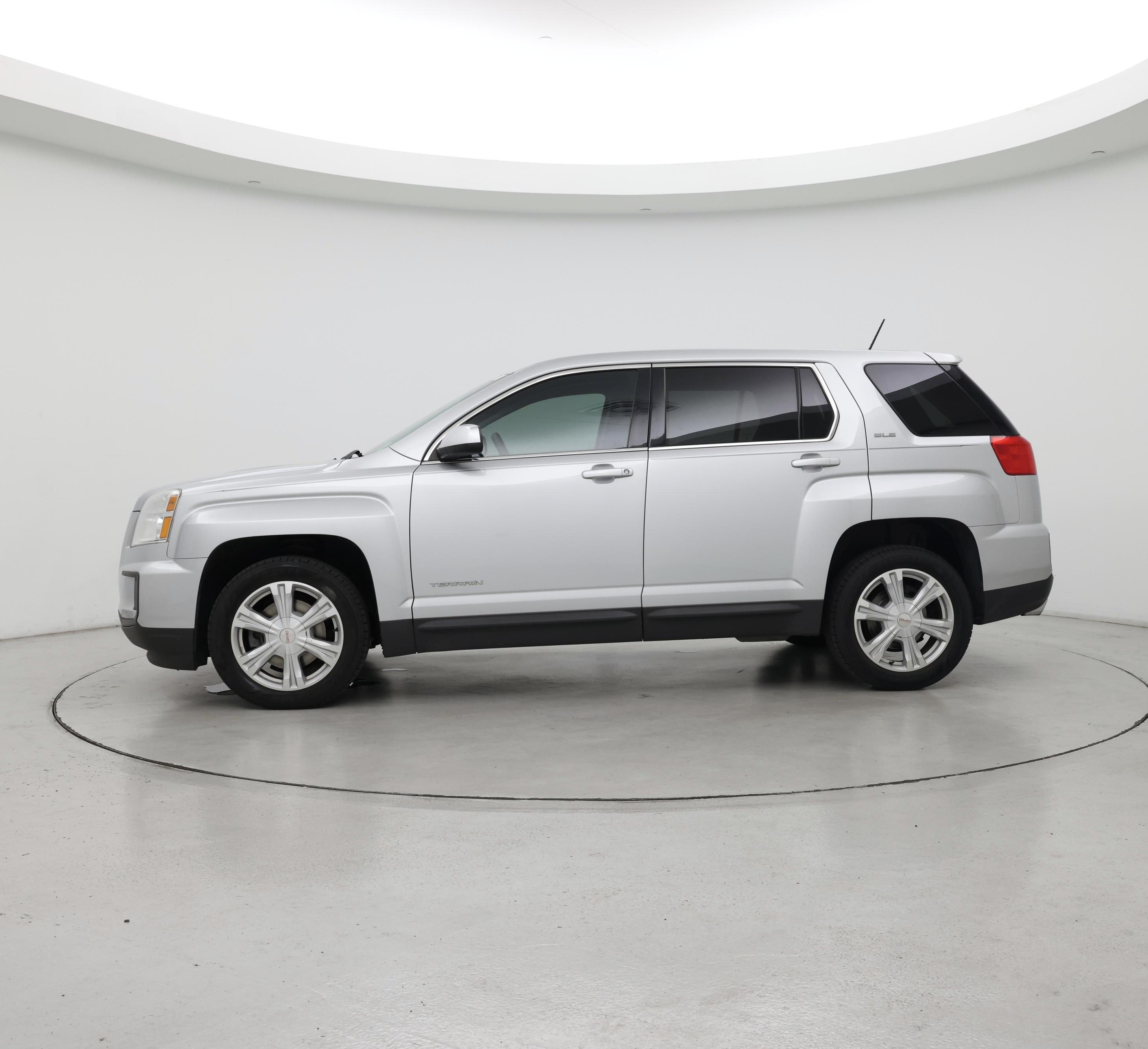 Thumbnail: 2017 GMC Terrain - 3