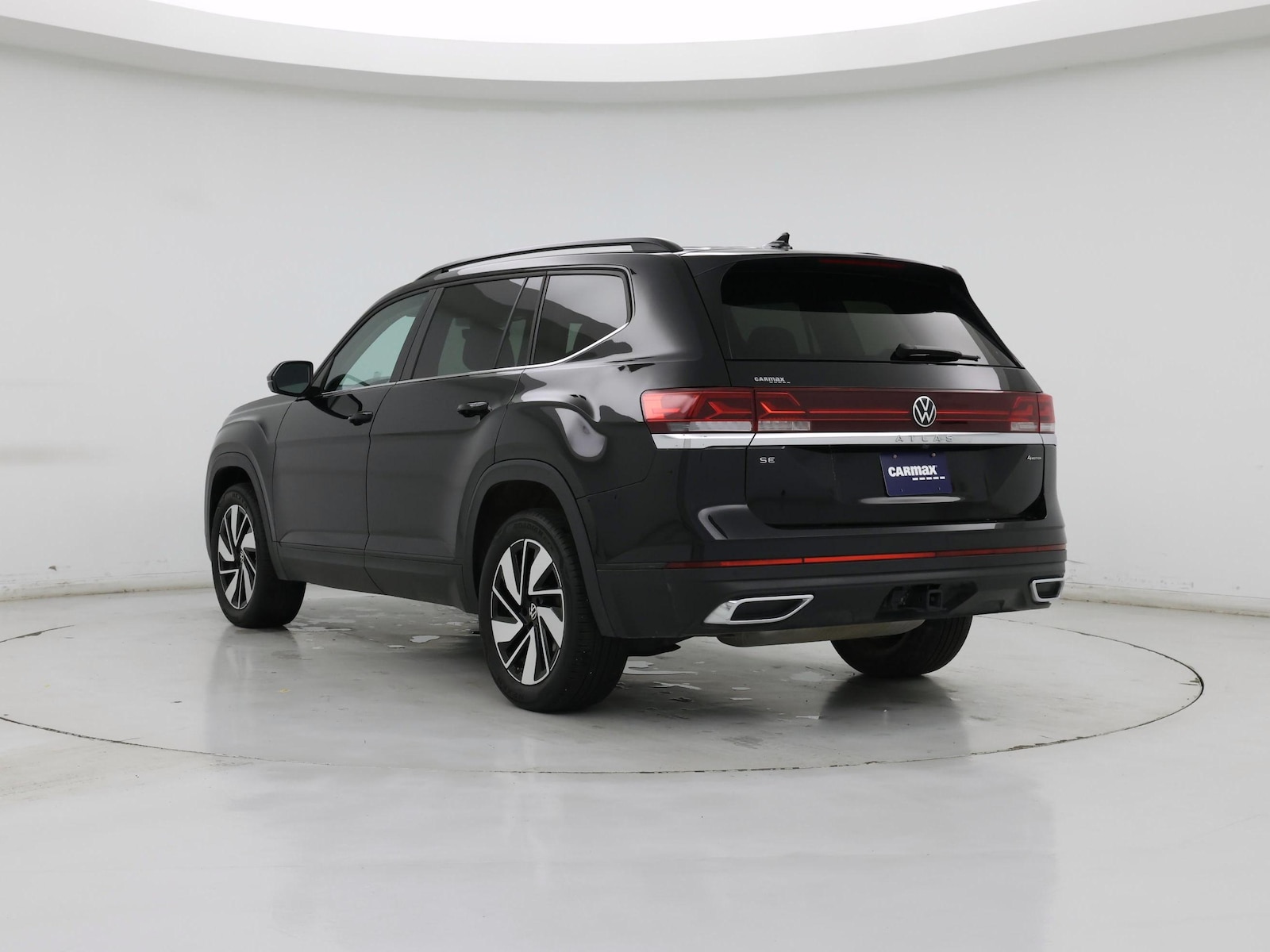 2025 Volkswagen Atlas SE w/Tech - Photo 3