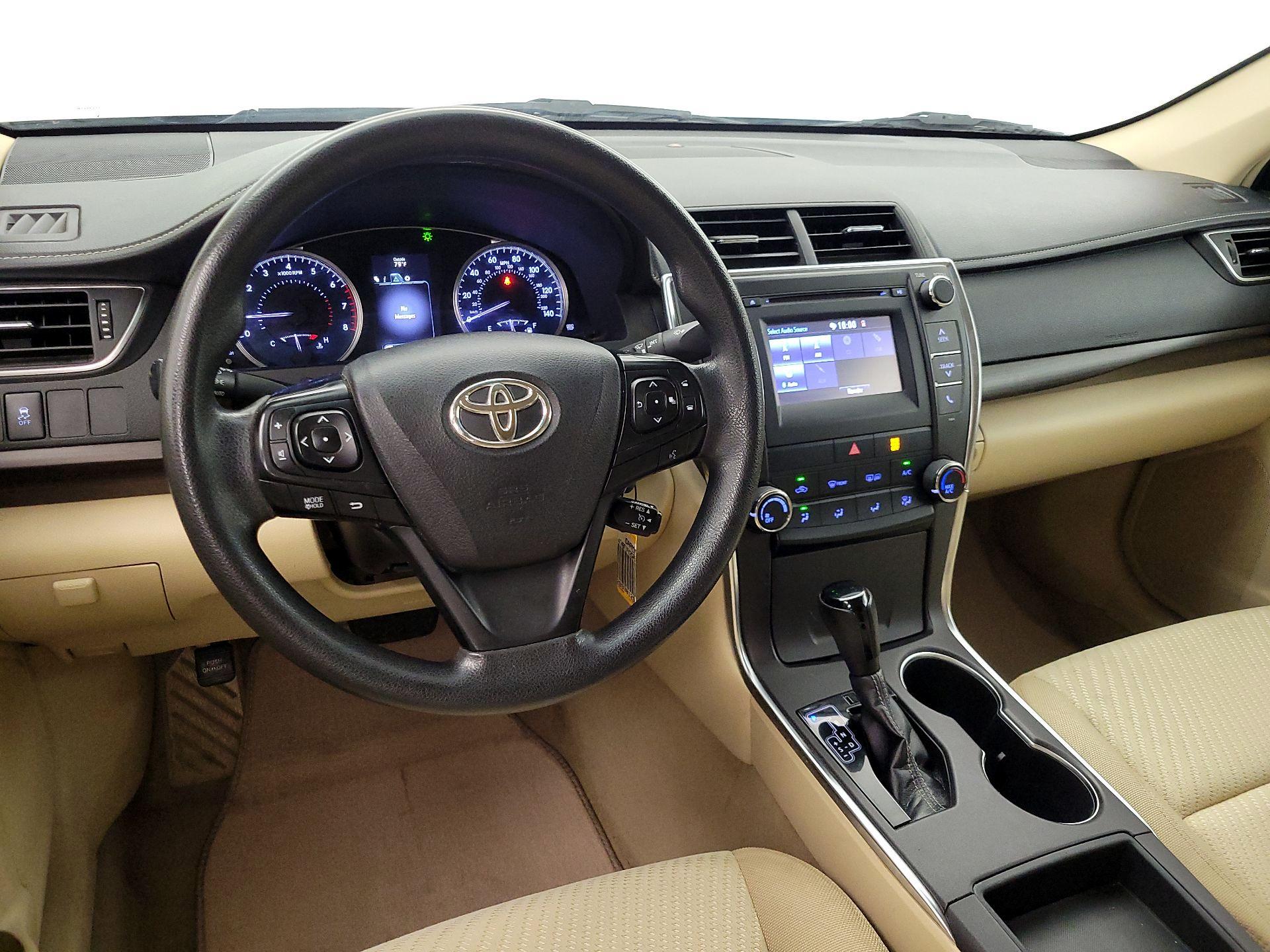 Thumbnail: 2016 Toyota Camry - 9