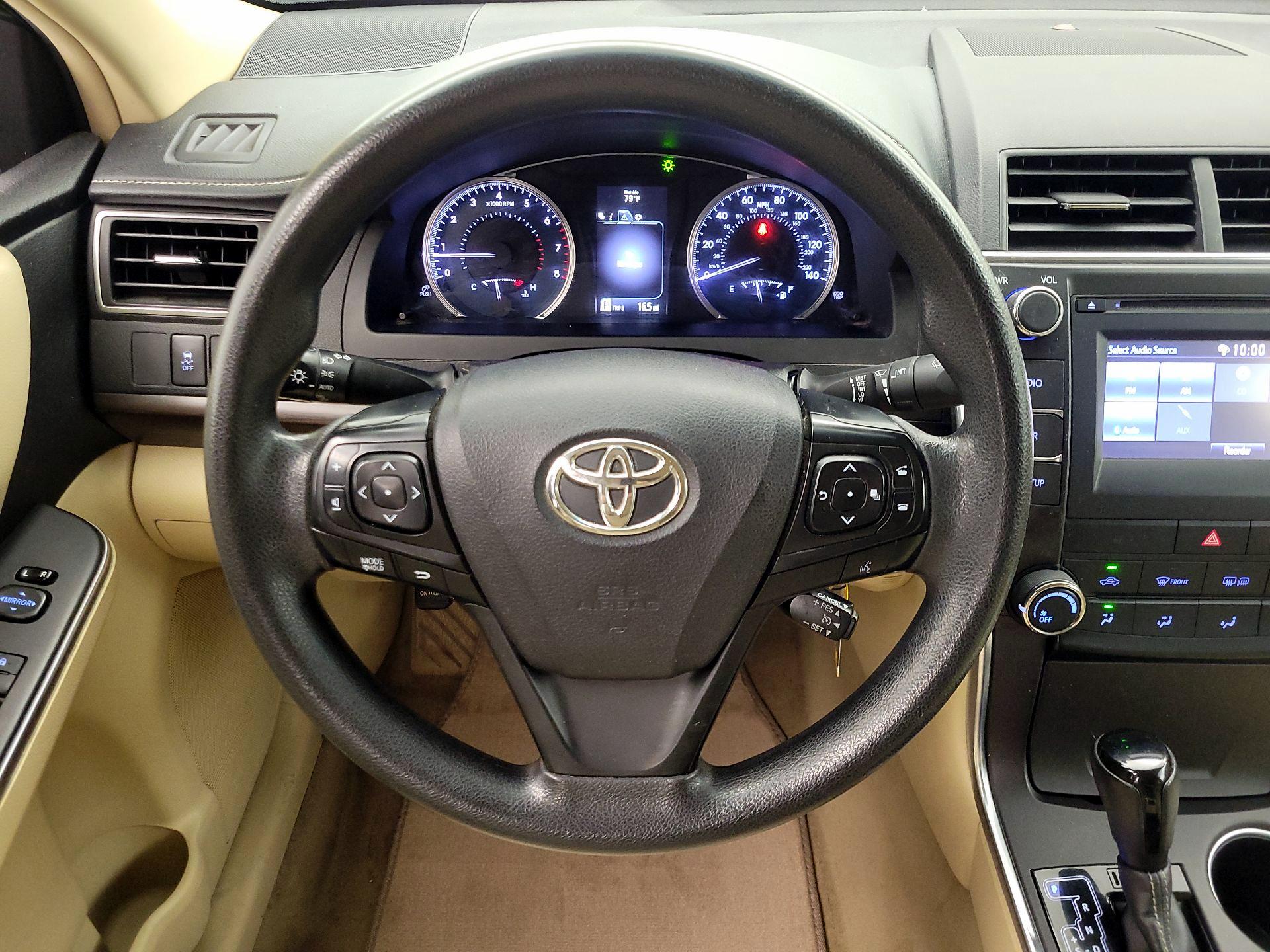Thumbnail: 2016 Toyota Camry - 10